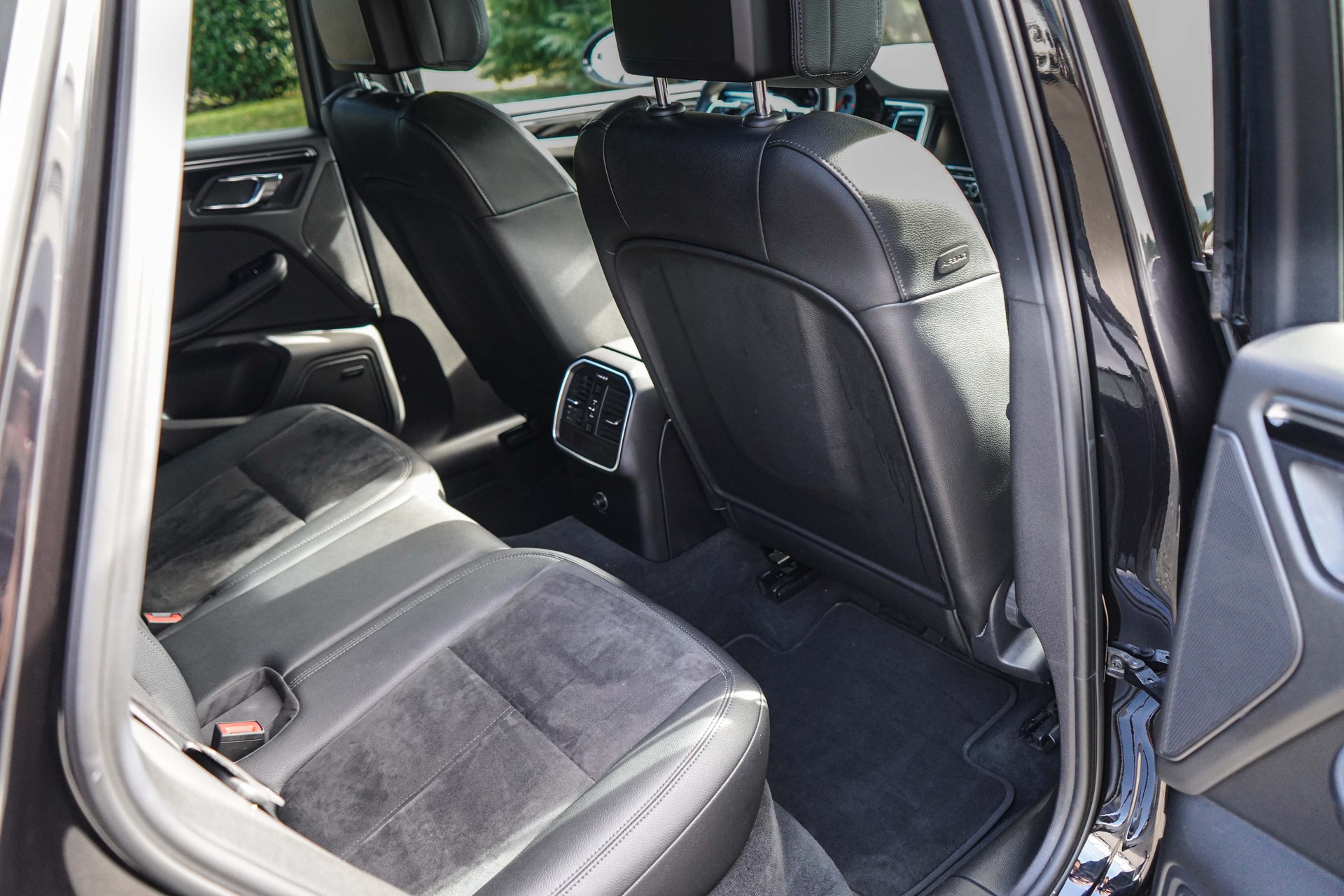 PORSCHE Macan S PDK-image-13