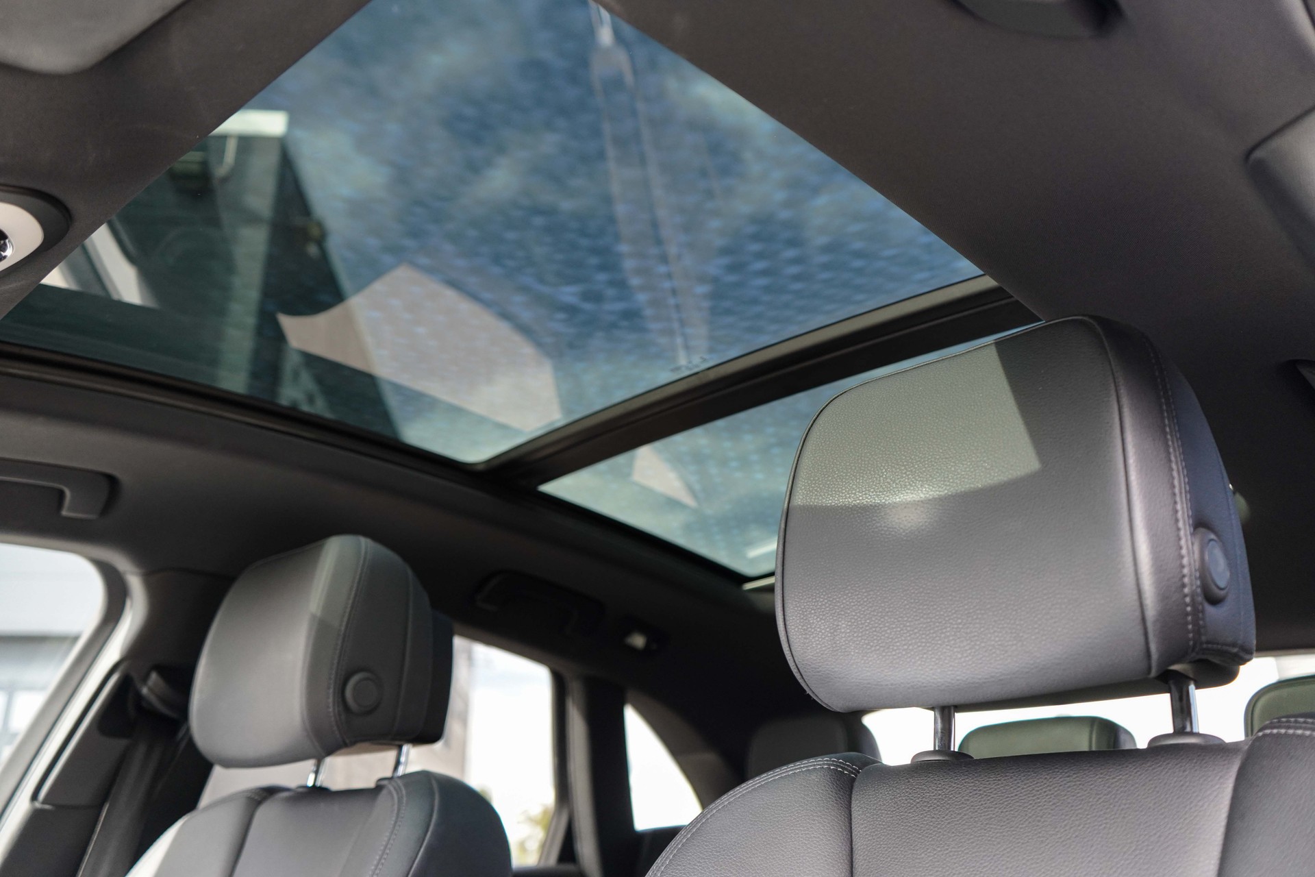 PORSCHE Macan S PDK-image-11