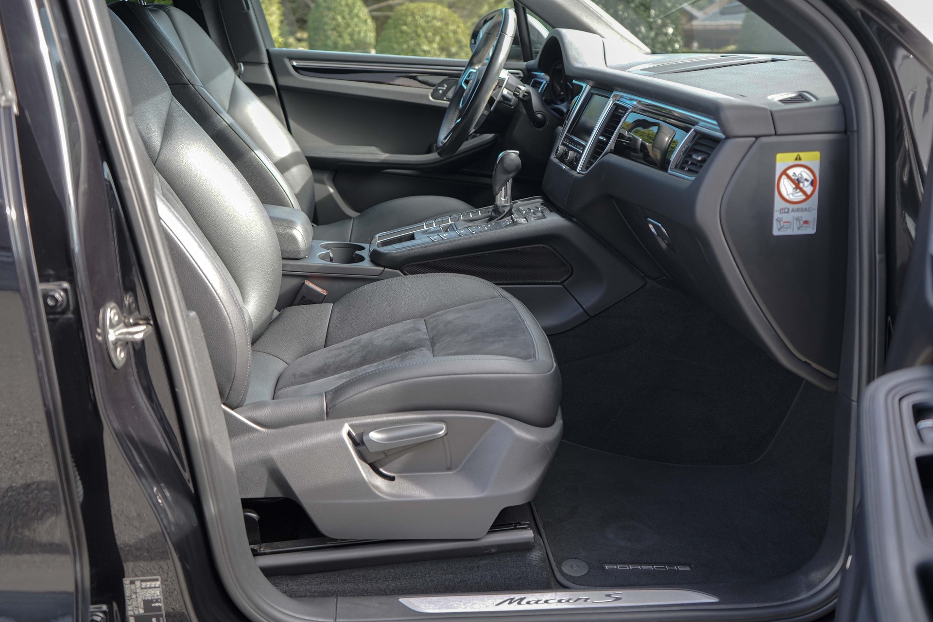 PORSCHE Macan S PDK-image-9