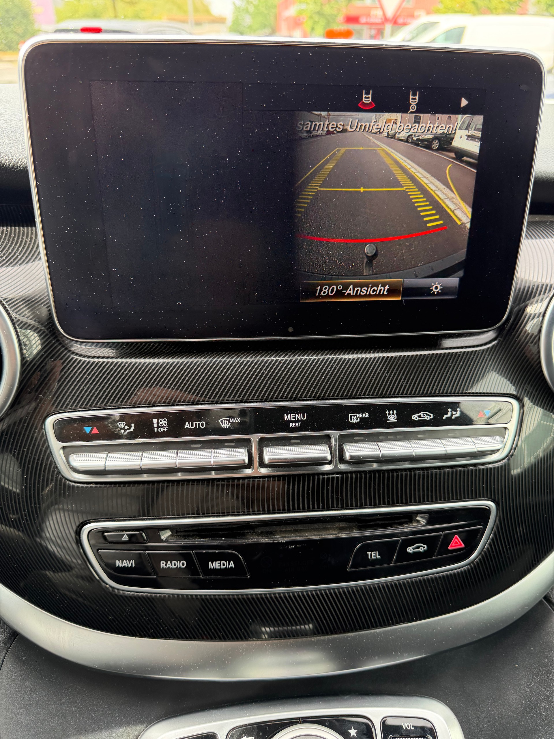 MERCEDES-BENZ V 250 d lang 4Matic 7G-Tronic-image-19