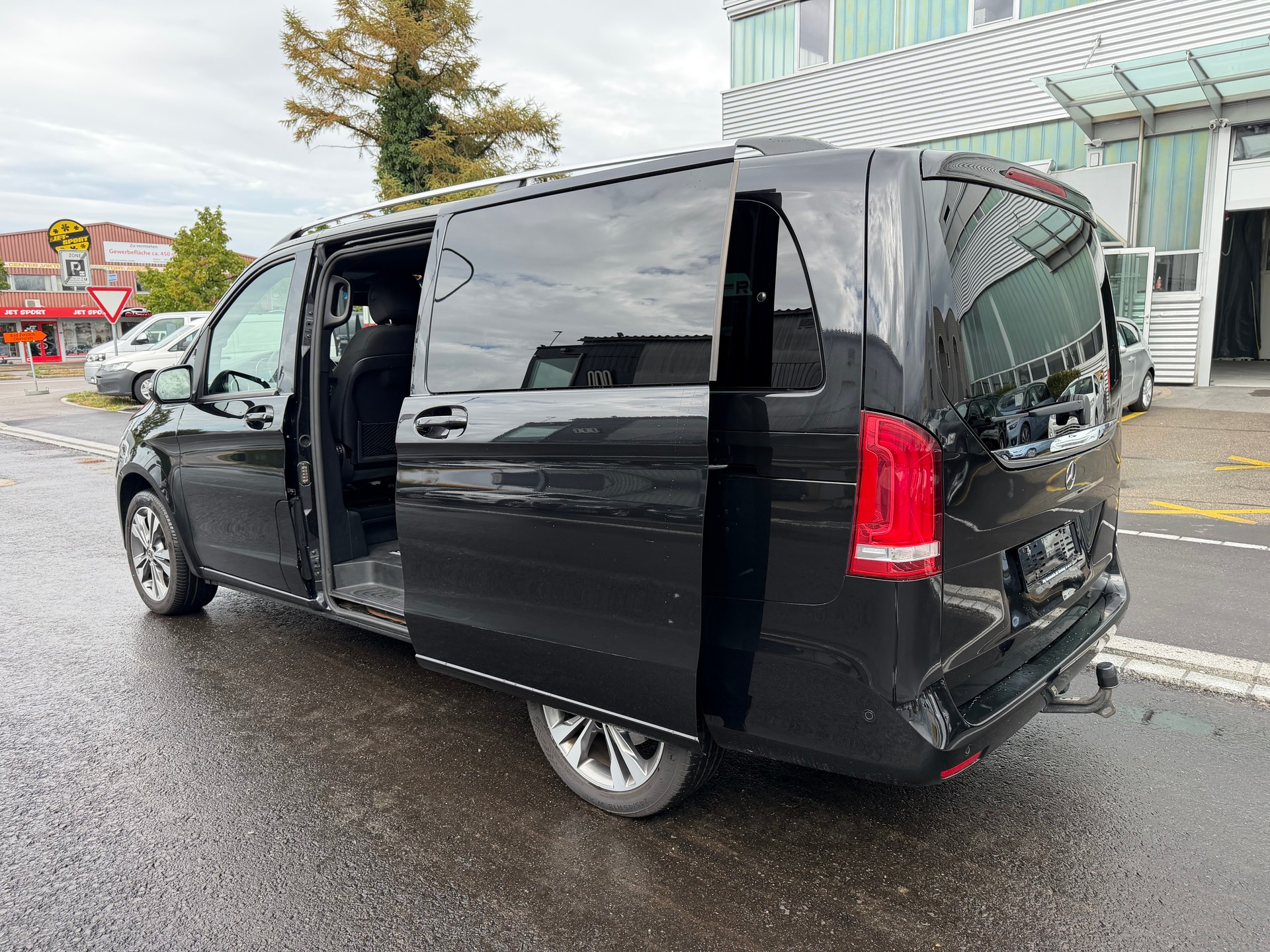 MERCEDES-BENZ V 250 d lang 4Matic 7G-Tronic-image-12