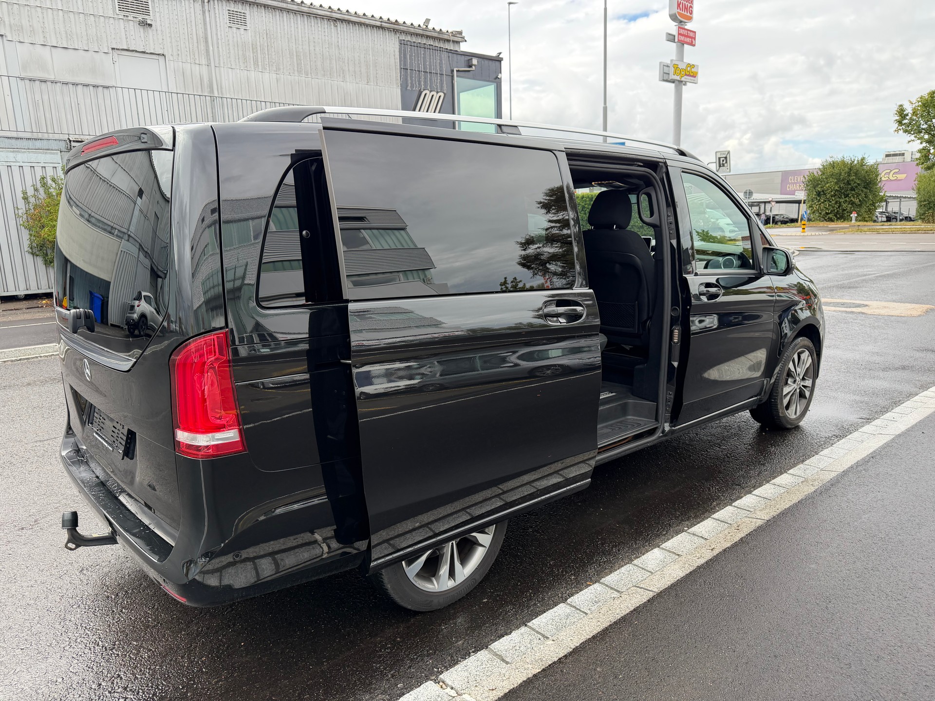 MERCEDES-BENZ V 250 d lang 4Matic 7G-Tronic-image-14