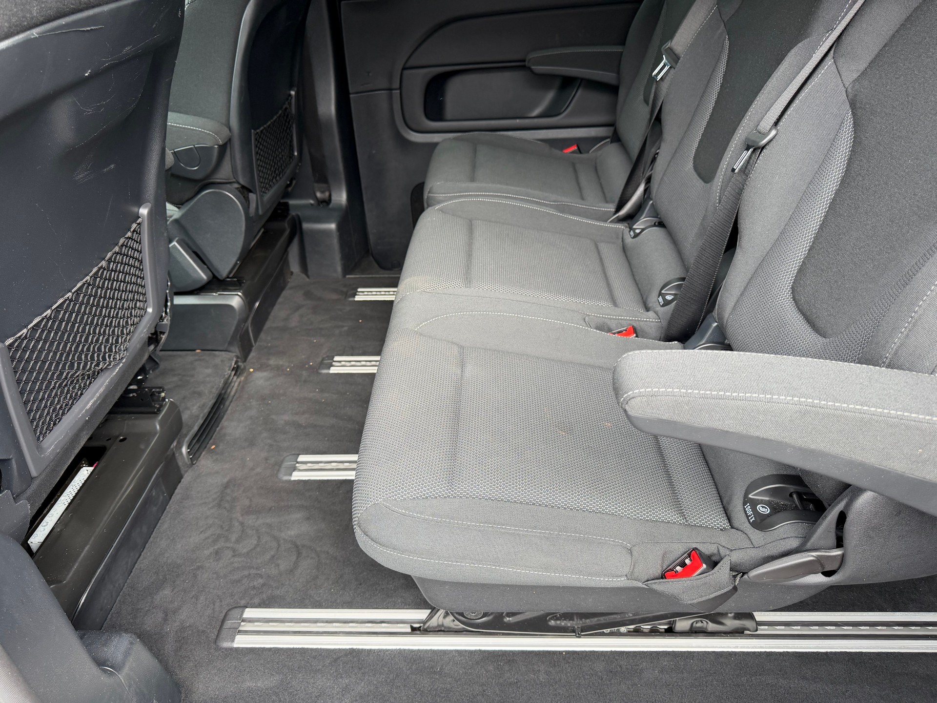 MERCEDES-BENZ V 250 d lang 4Matic 7G-Tronic-image-8
