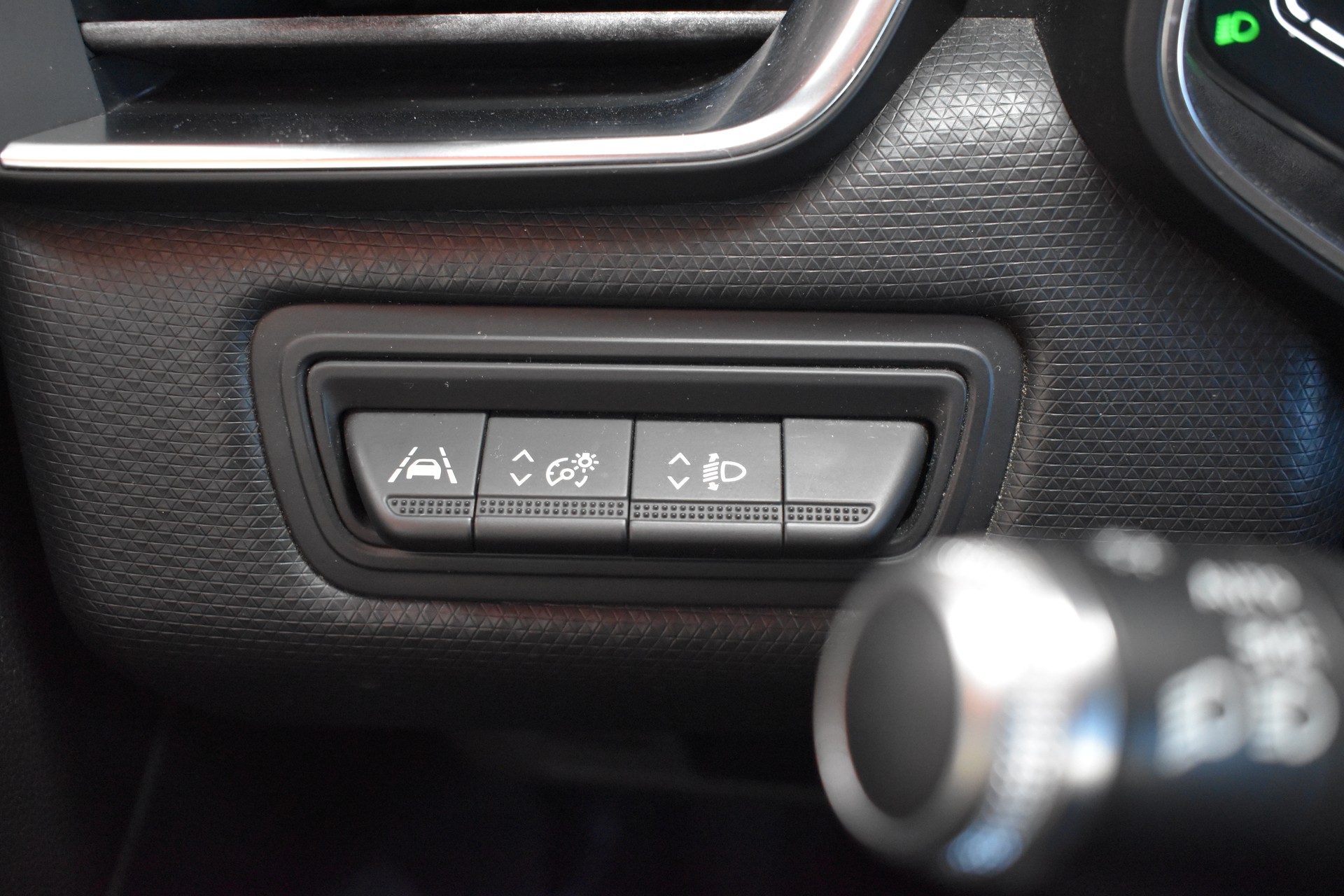 RENAULT RENAULT Clio 1.0 TCe 100 Intens - FaceLift Modell 2020 - 101PS-image-20