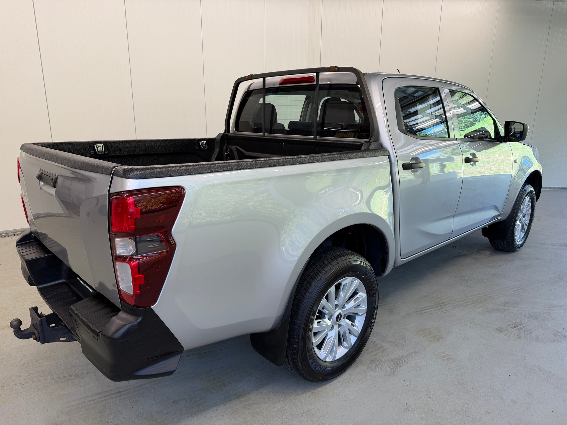 ISUZU D-MAX 1.9 CrewCab N60F 4x4 AT-image-3
