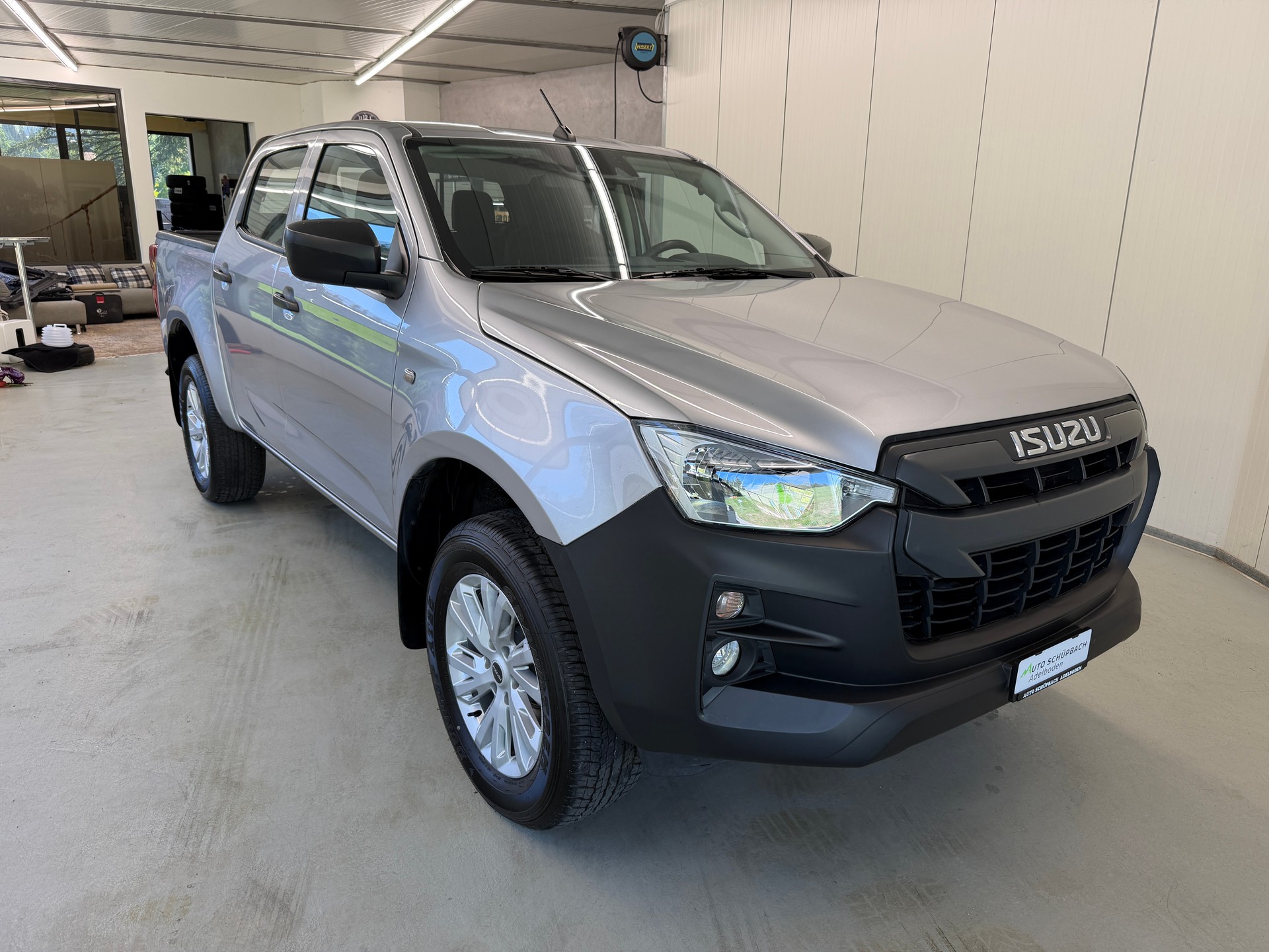 ISUZU D-MAX 1.9 CrewCab N60F 4x4 AT-image-0