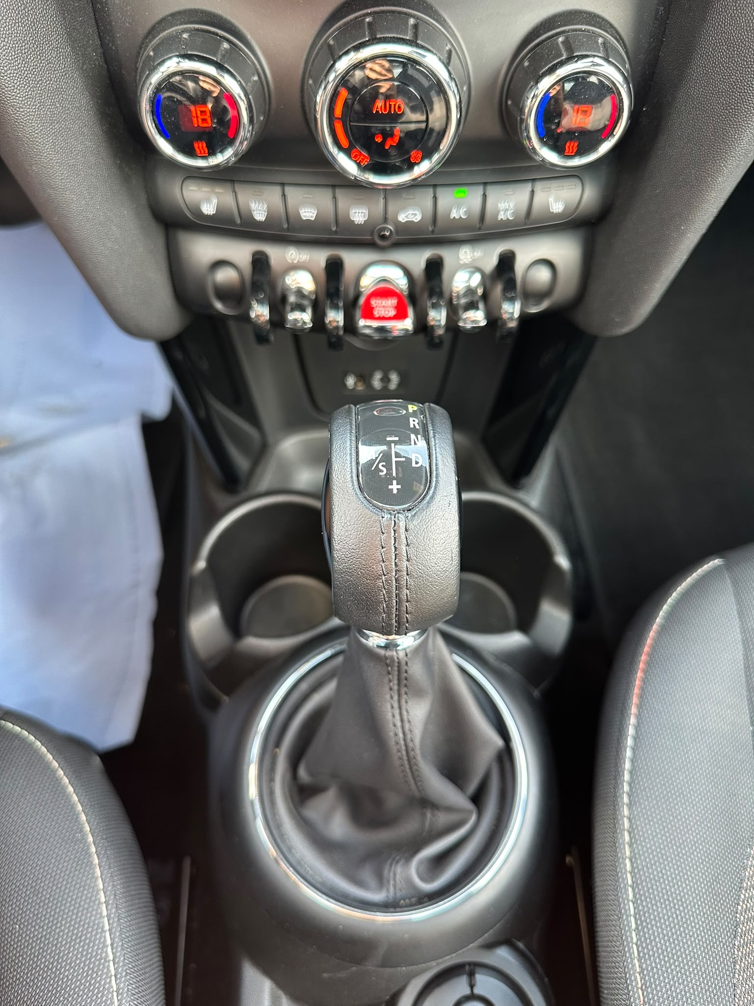 MINI Cooper Steptronic-image-19