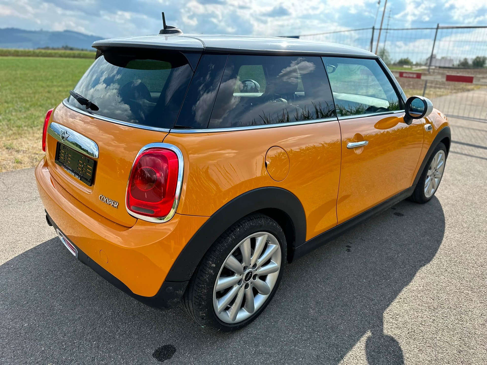 MINI Cooper Steptronic-image-5