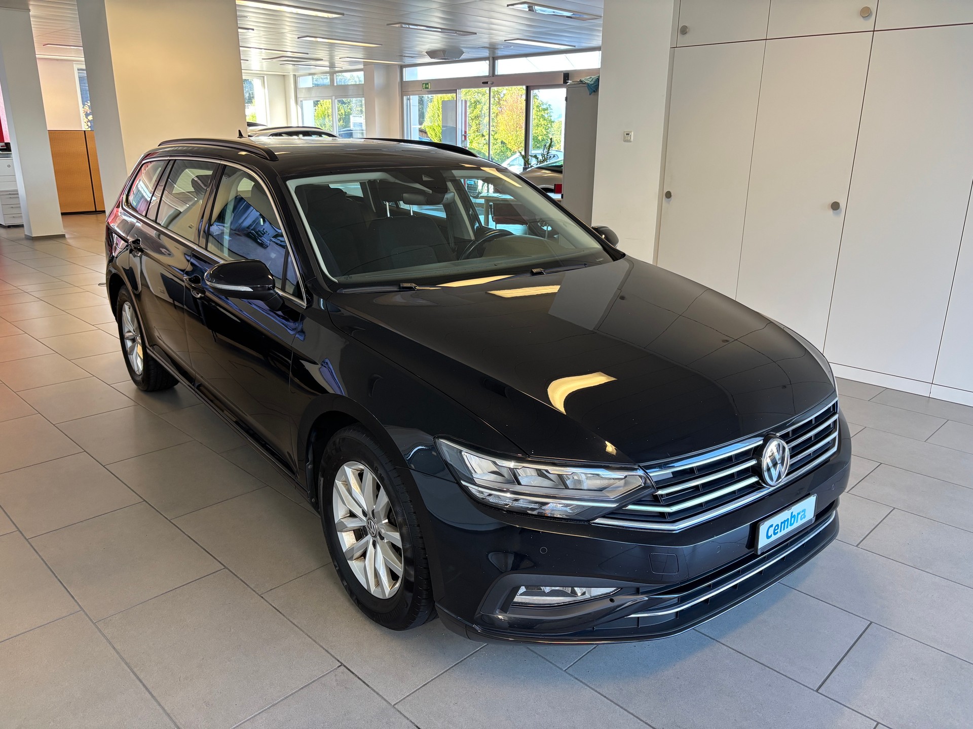 VW Passat 2.0 TDI BMT Business DSG-showroom-element-1