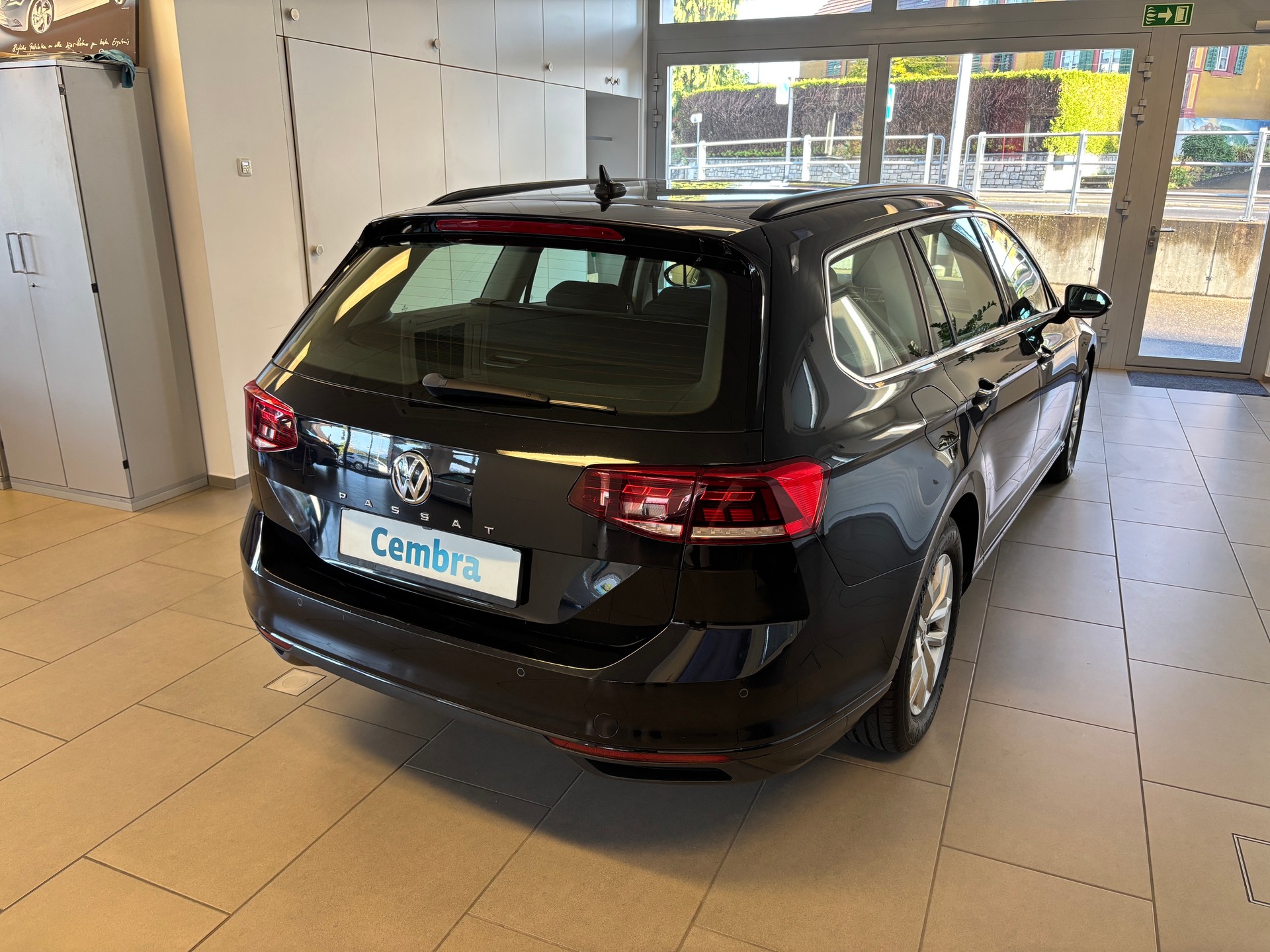 VW Passat 2.0 TDI BMT Business DSG-showroom-element-2