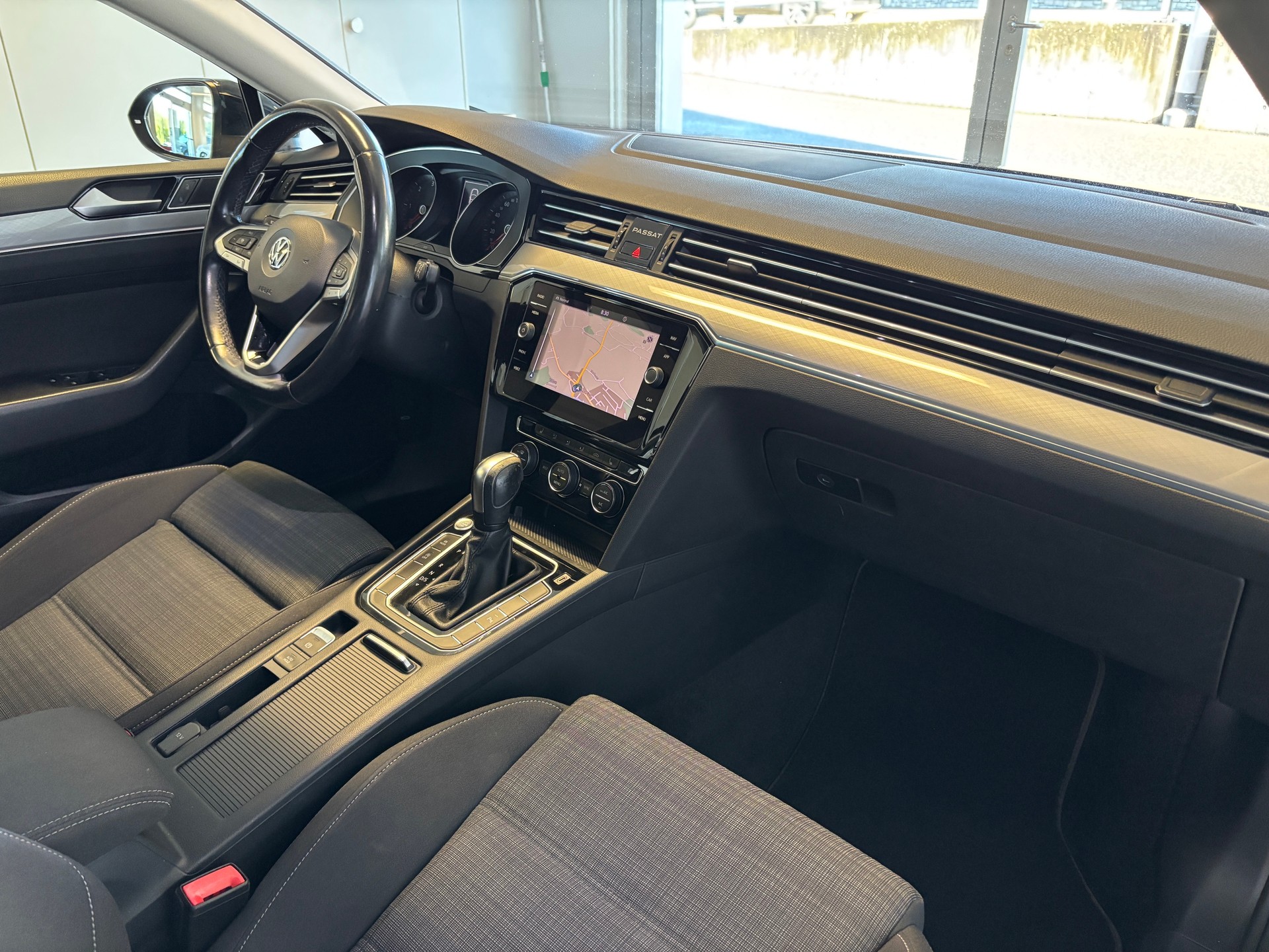 VW Passat 2.0 TDI BMT Business DSG-image-7