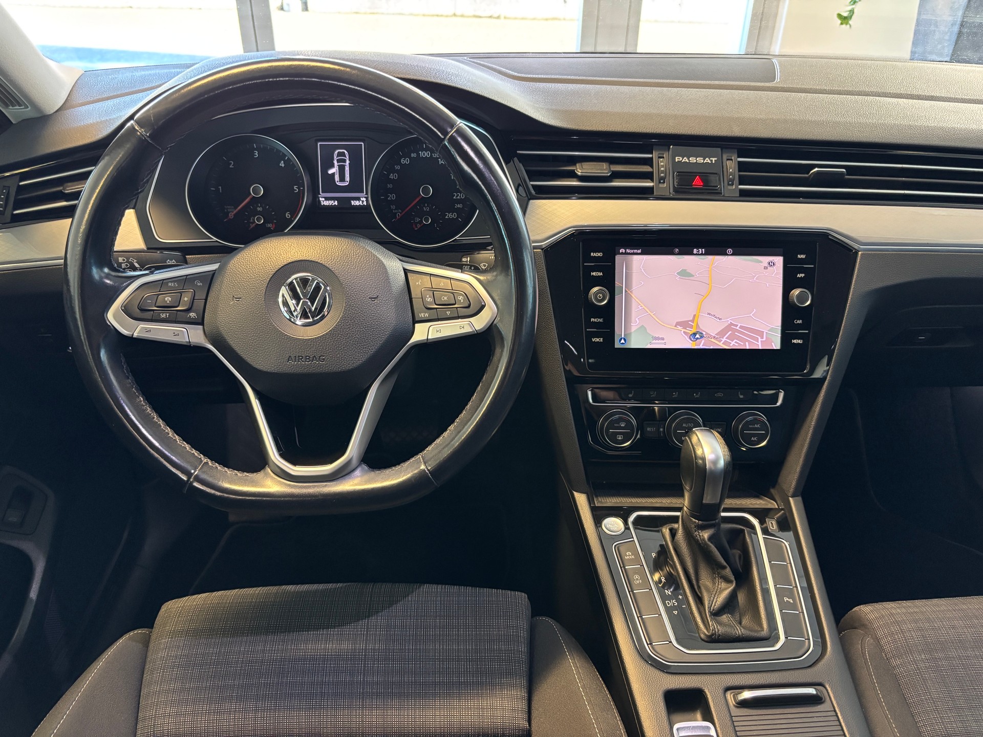 VW Passat 2.0 TDI BMT Business DSG-image-13