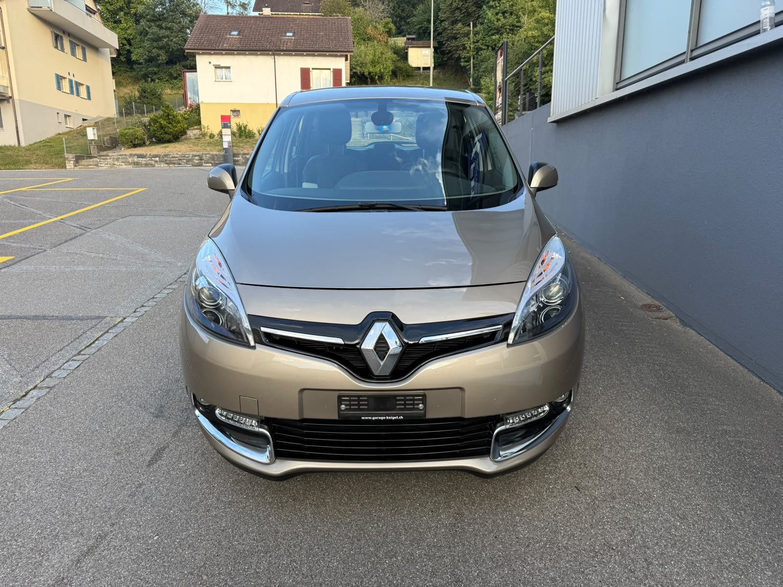 RENAULT Scénic 1.5 dCi Dynamique EDC-image-5