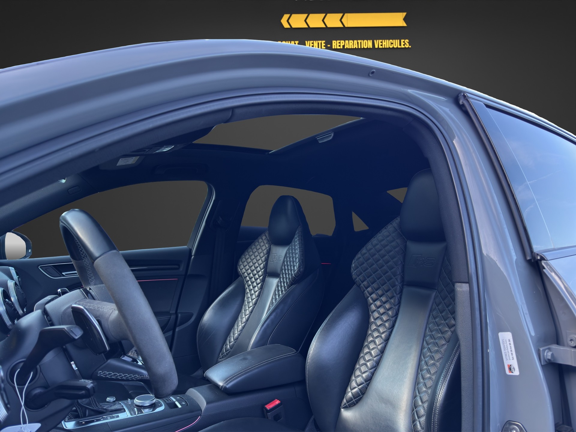 AUDI RS3 Limousine 2.5 TSI quattro S-tronic-image-12