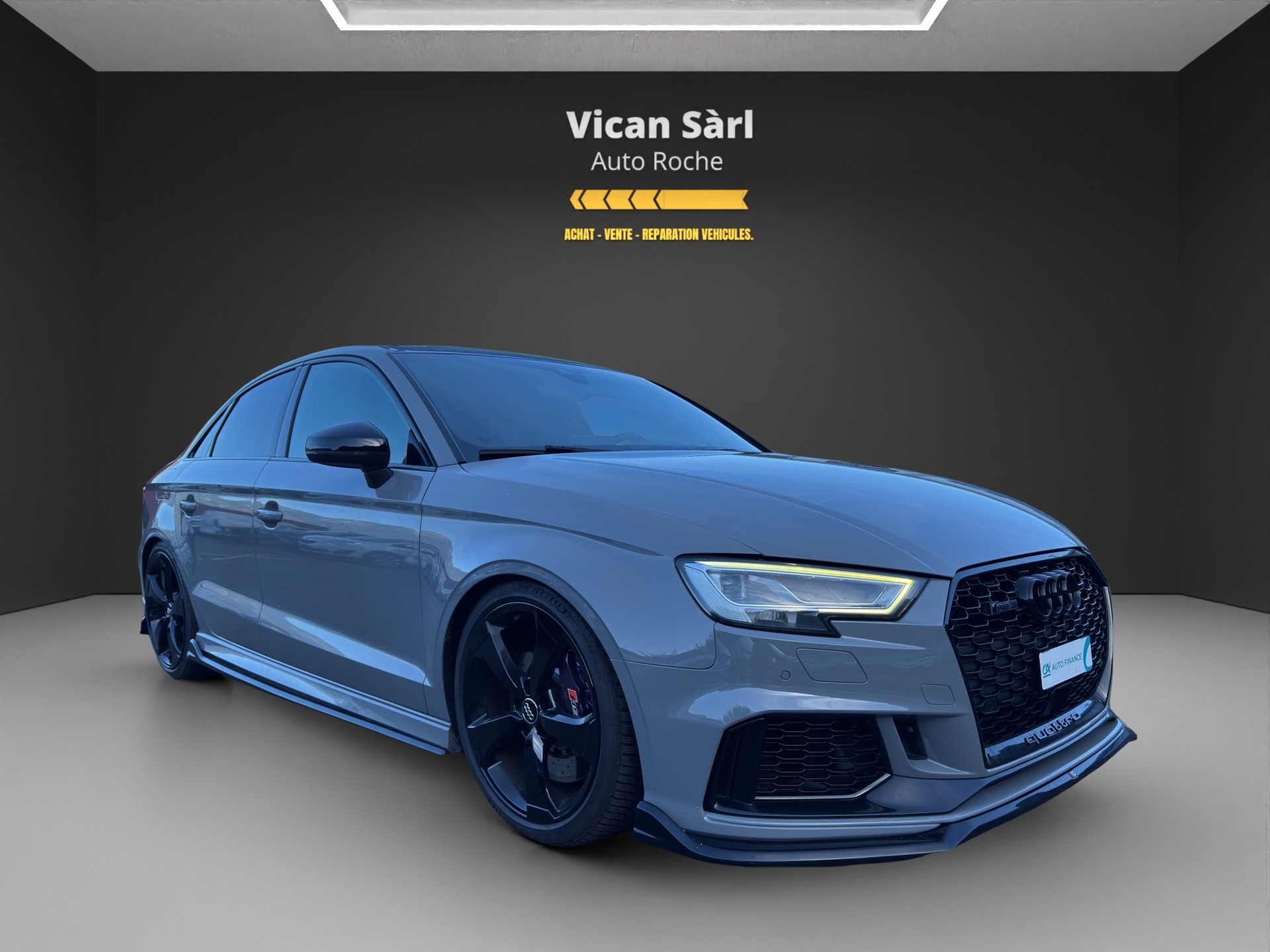 AUDI RS3 Limousine 2.5 TSI quattro S-tronic-image-1