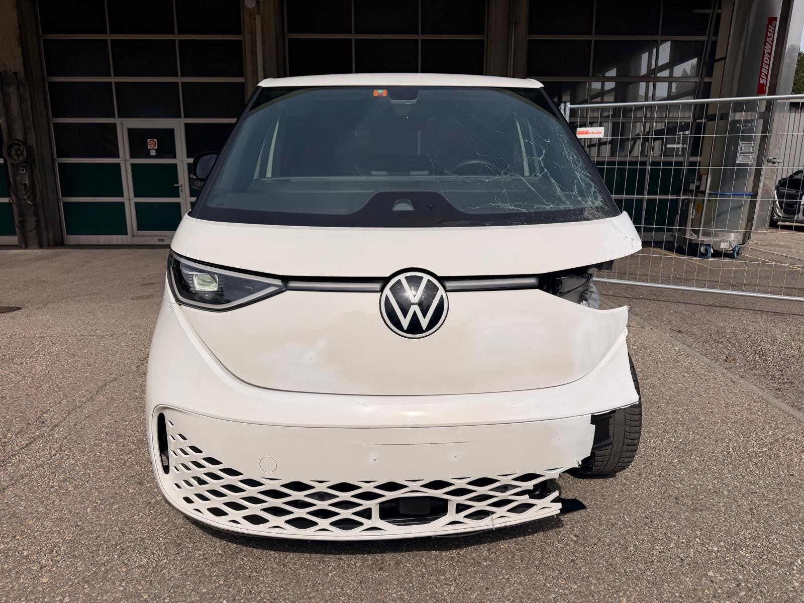 VW ID. Buzz Cargo Pro 4Motion-image-6