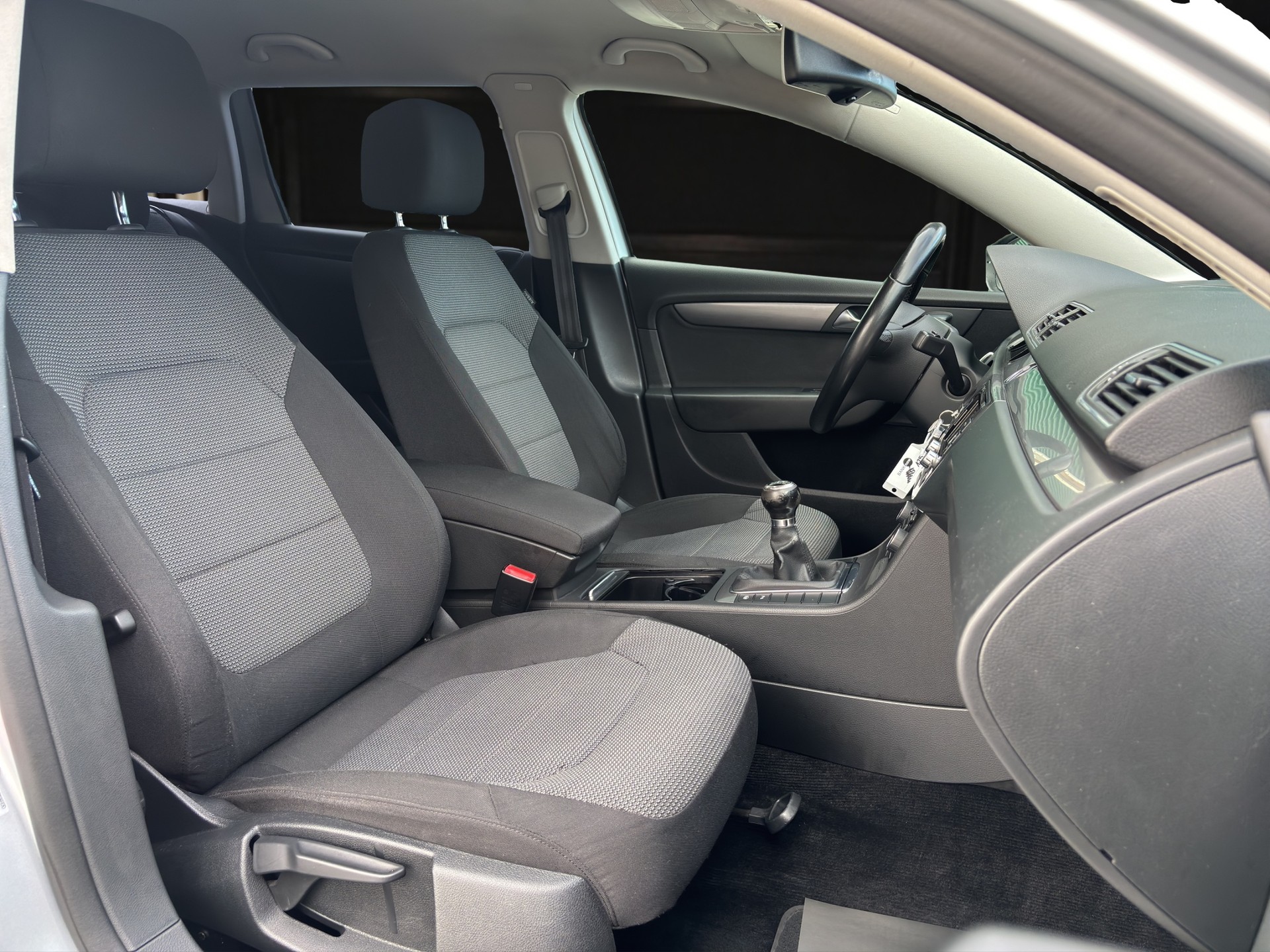VW Passat Variant 1.8 TSI Comfortline-image-9