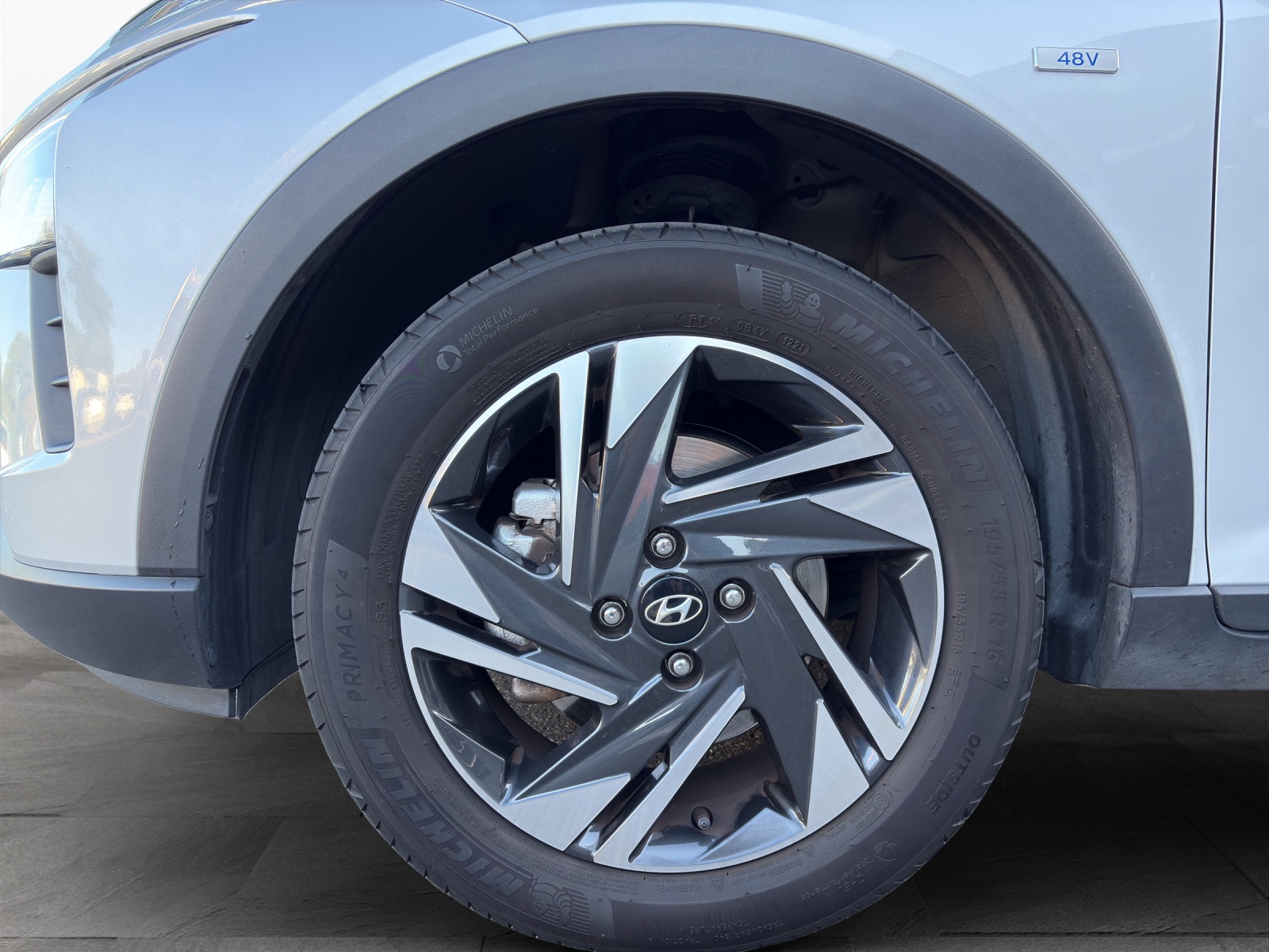 HYUNDAI Bayon 1.0 T-GDi 120 Amplia-image-8