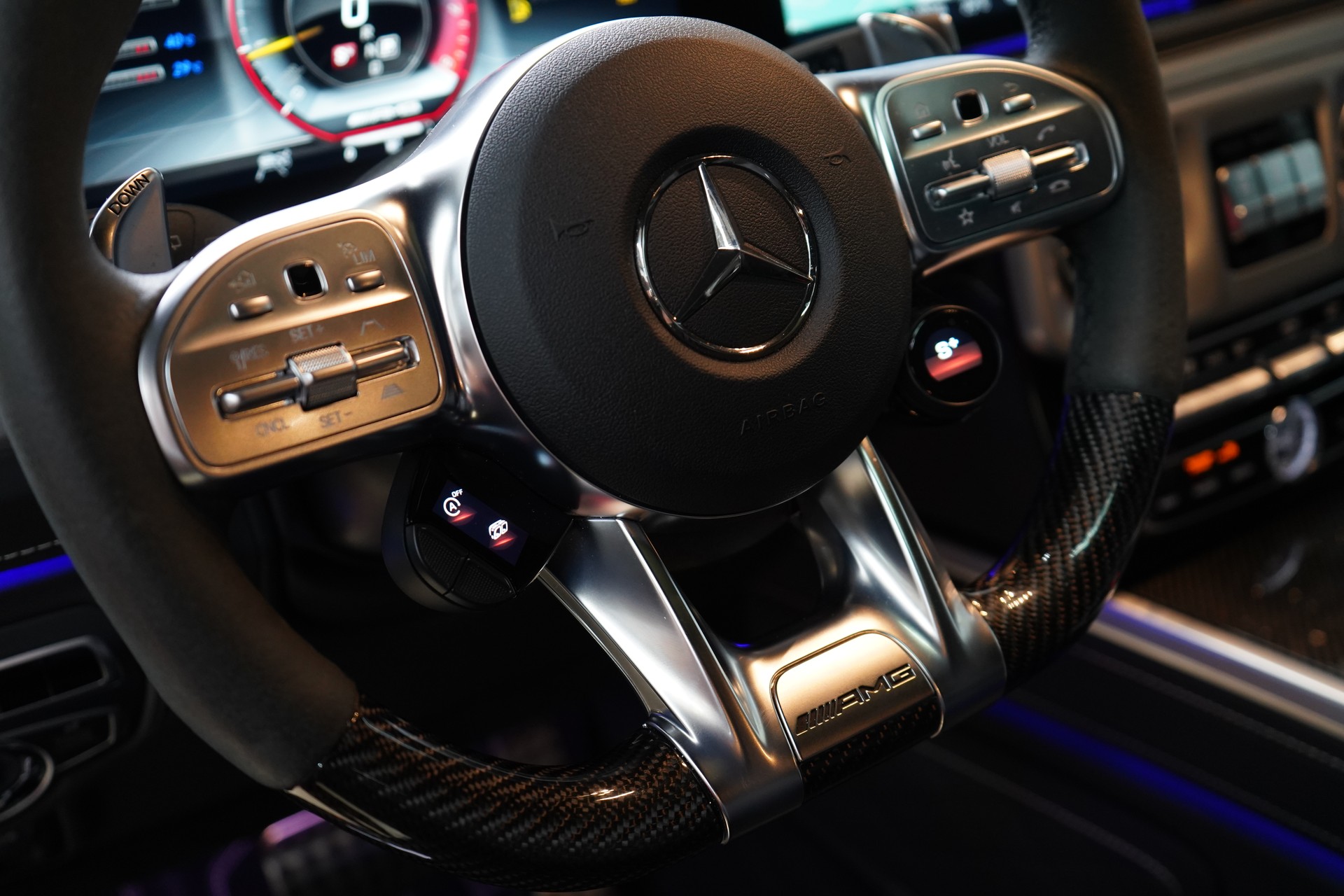 MERCEDES-BENZ G 63 AMG Speedshift Plus G-Tronic * Classic-grau Uni**-image-15