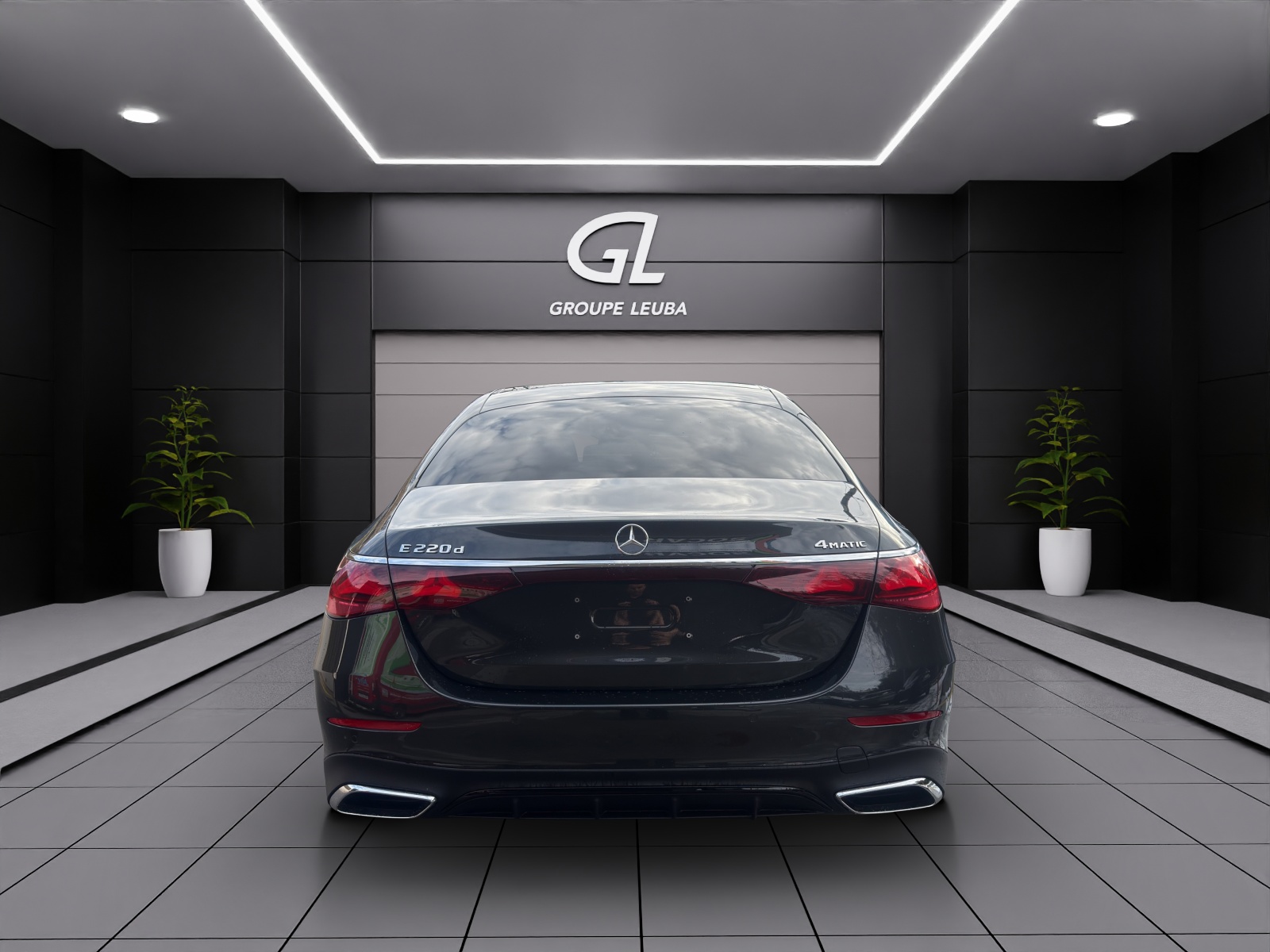 MERCEDES-BENZ E 220 d 4Matic 9G-Tronic-image-4