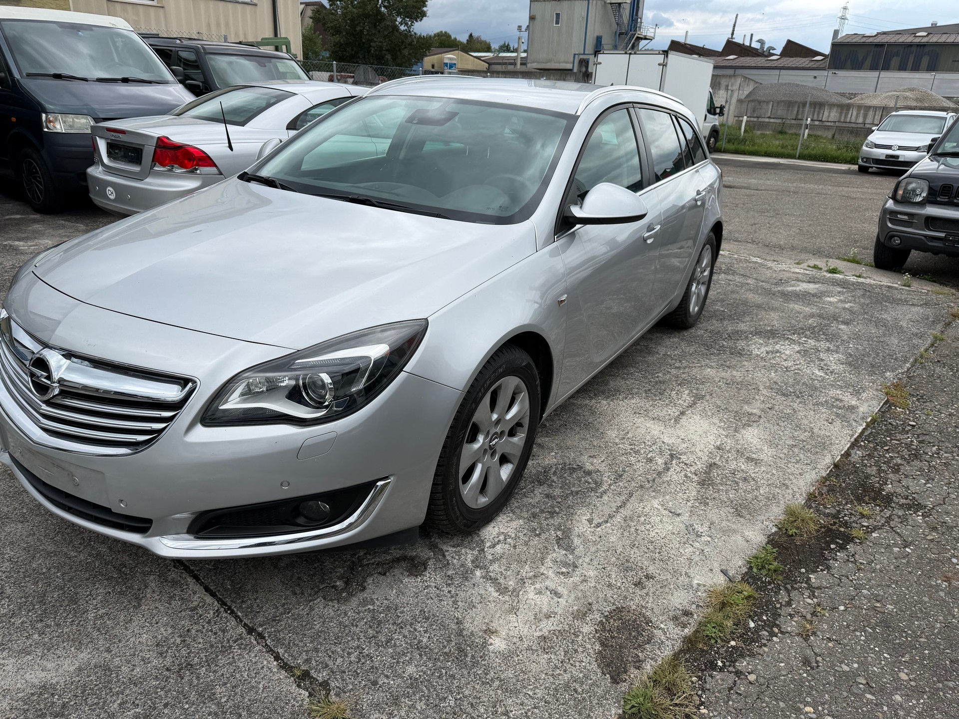 OPEL Insignia Sports Tourer 1.6 Turbo Edition Automatic-image-1