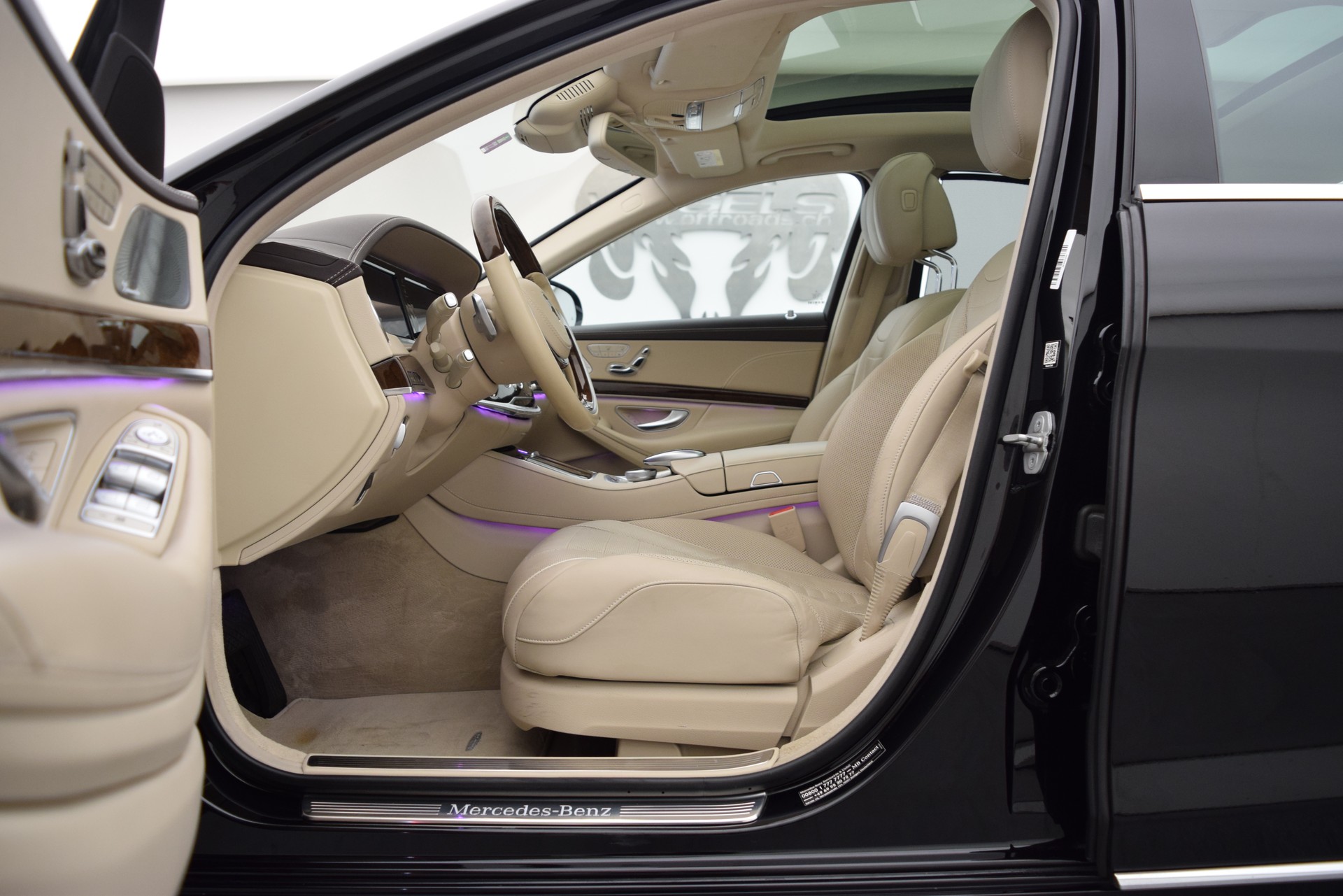 MERCEDES-BENZ S350d Bluetec-image-9