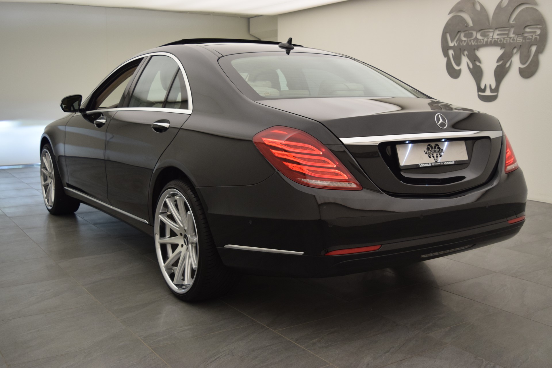 MERCEDES-BENZ S350d Bluetec-image-5