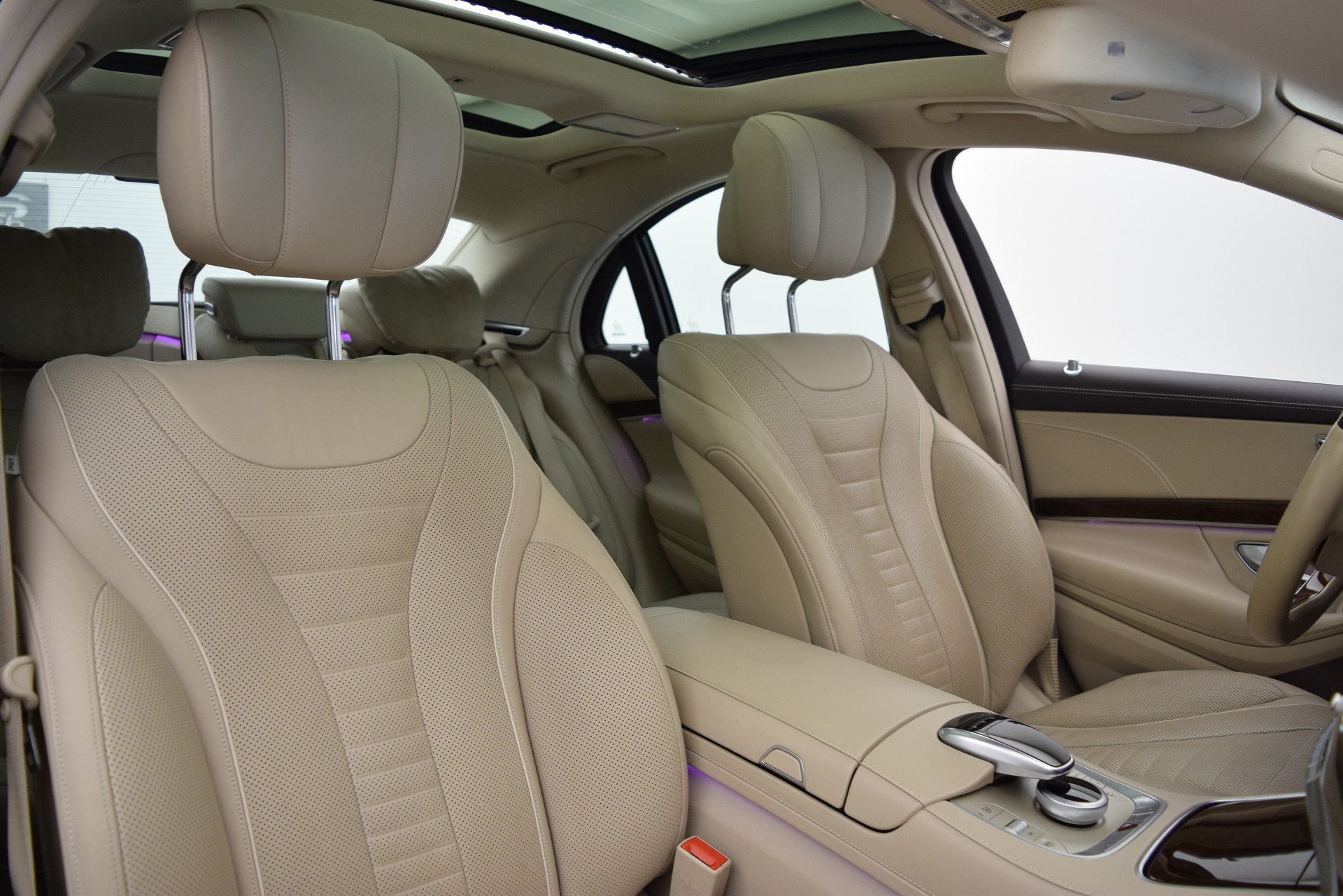 MERCEDES-BENZ S350d Bluetec-image-11