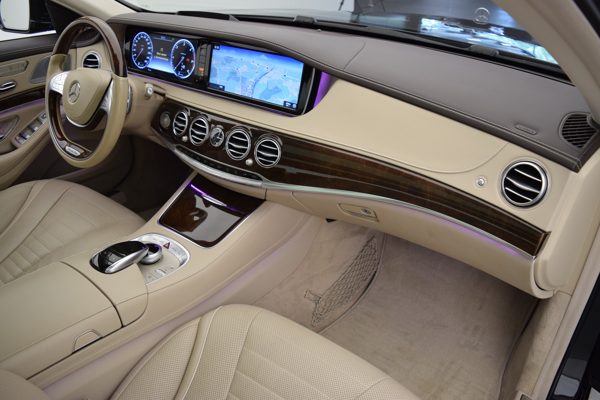 MERCEDES-BENZ S350d Bluetec-image-12