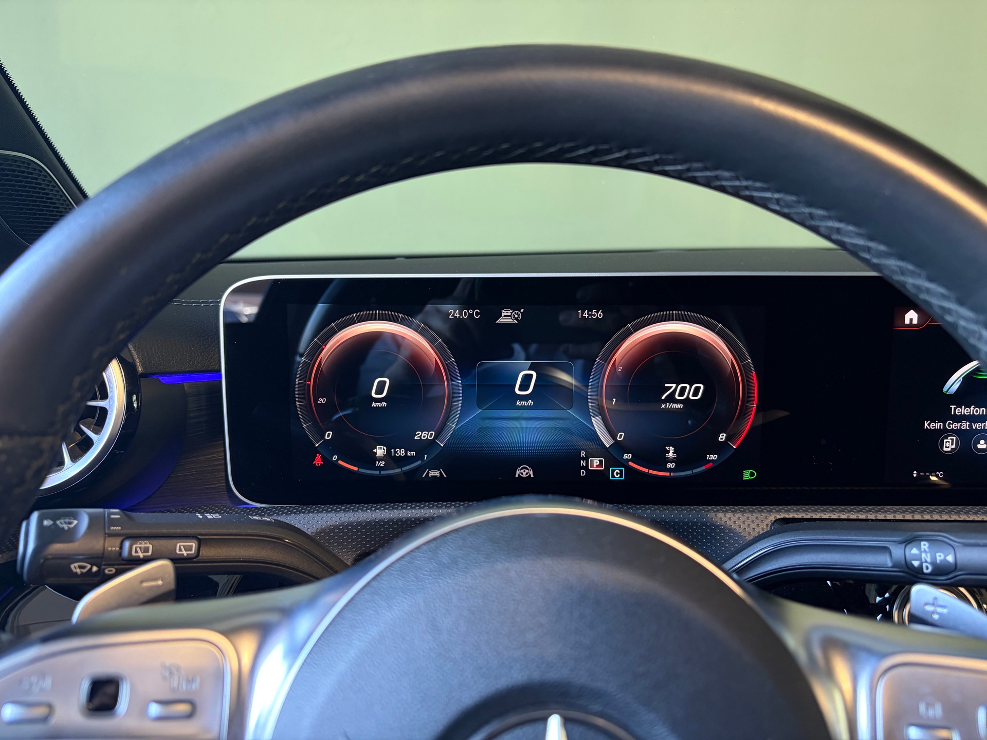 MERCEDES-BENZ A 250 4Matic AMG Line *Night Paket*Panoramadach*Ambientebeleuchtung*STANDHEIZUNG*-image-16