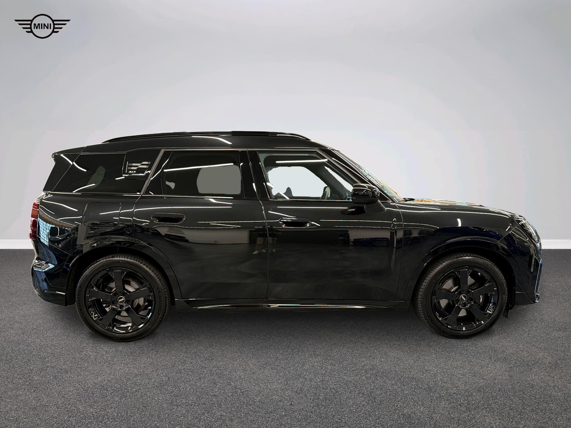 MINI Countryman S ALL4-image-2