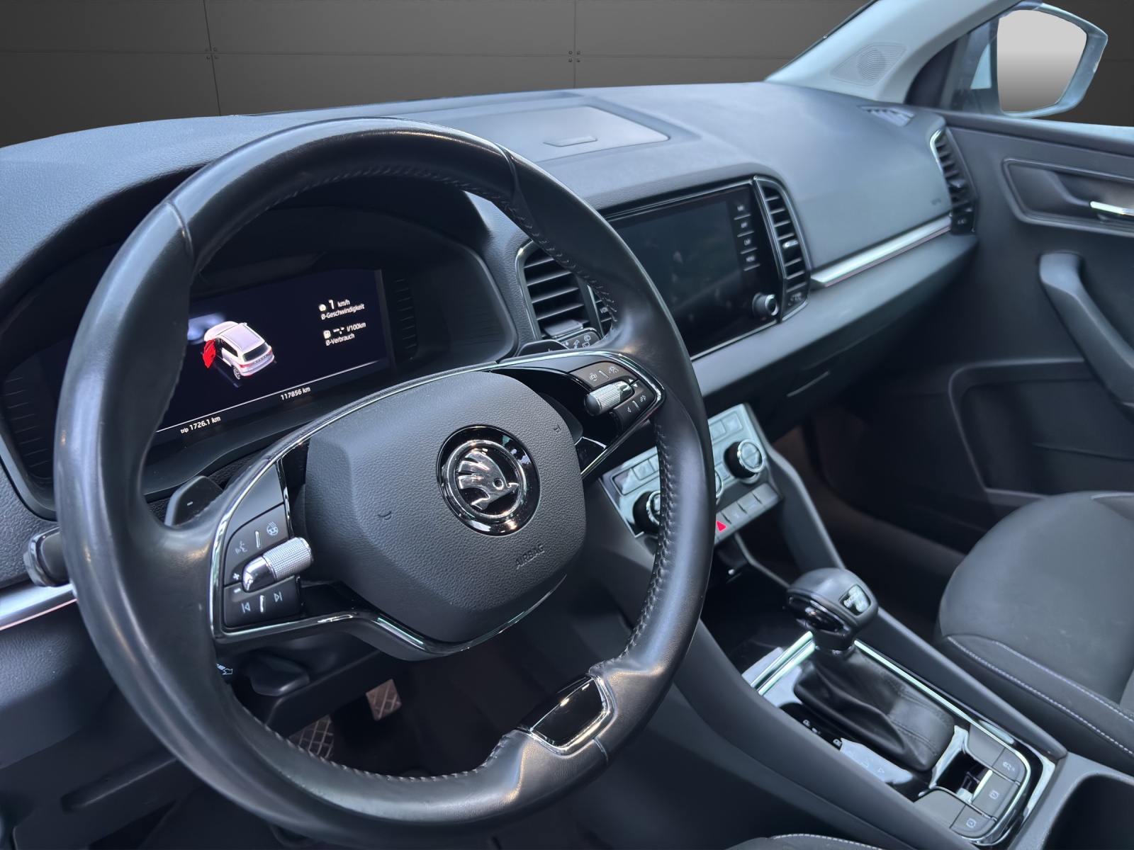 SKODA Karoq 2.0 TDI CR Ambition 4x4 DSG-image-3