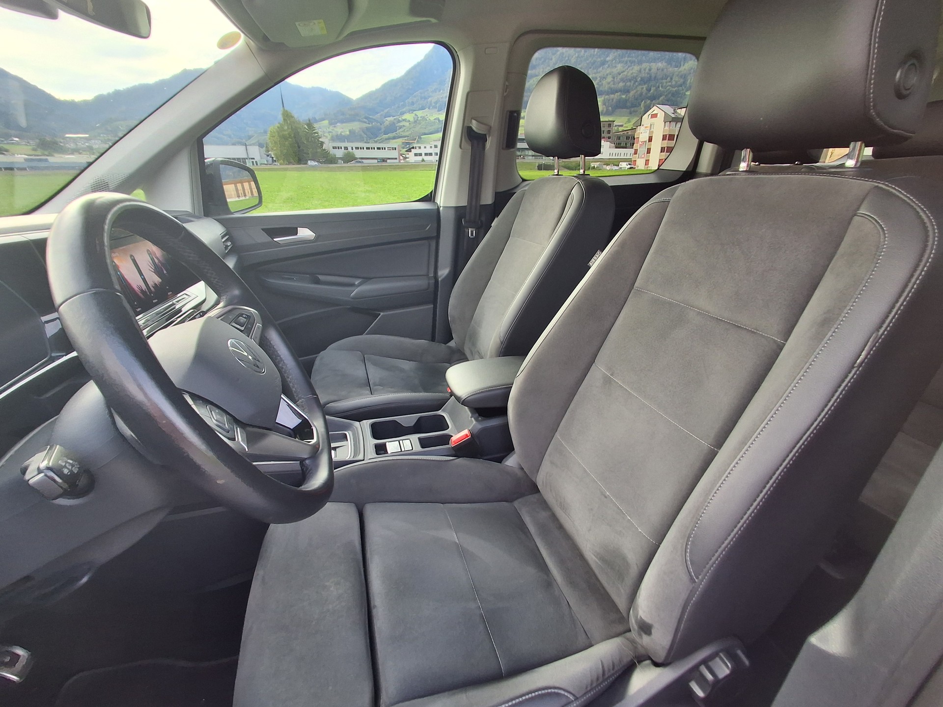VW Caddy Maxi 2.0 TDI Life-image-4