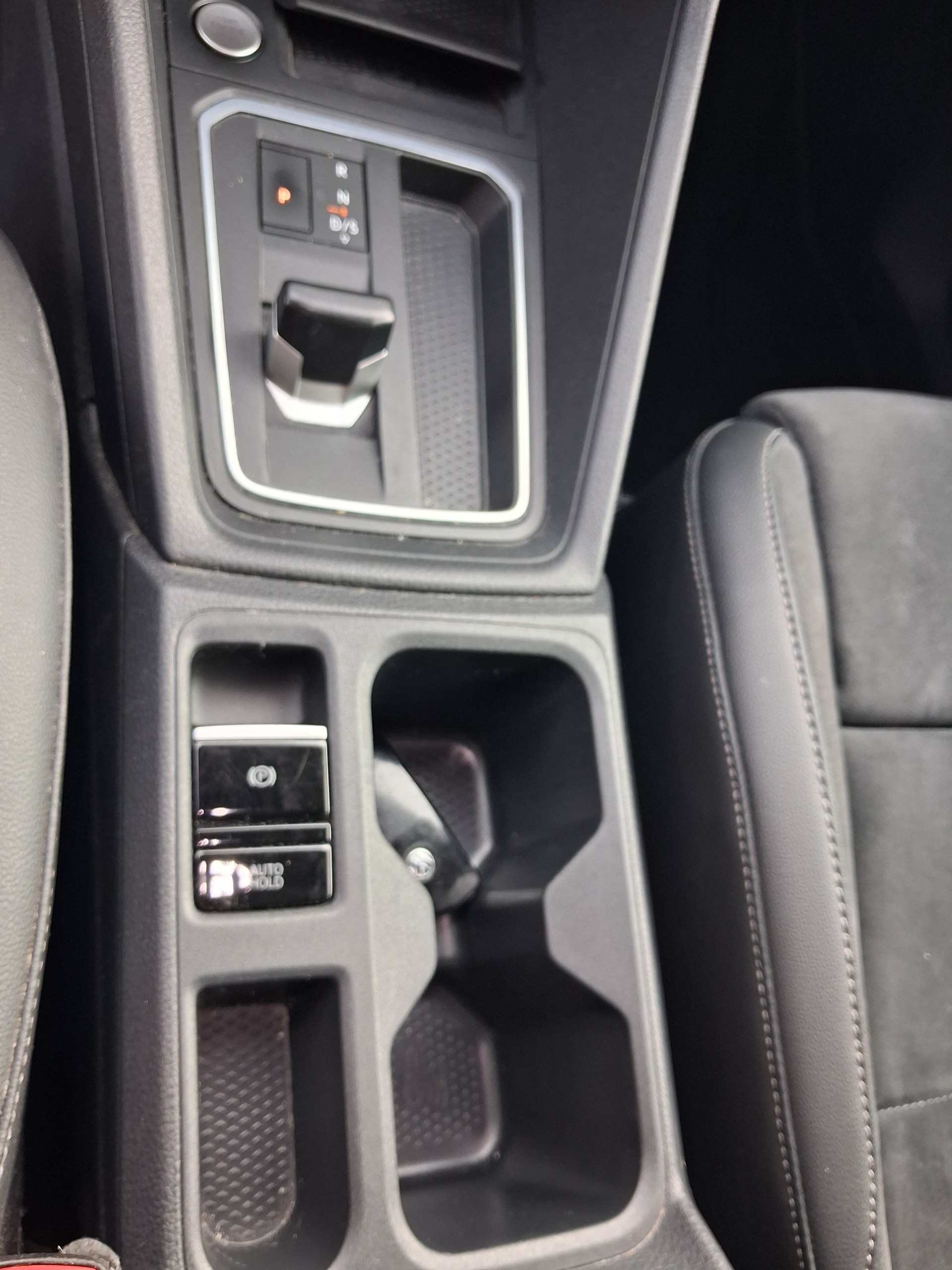 VW Caddy Maxi 2.0 TDI Life-image-11
