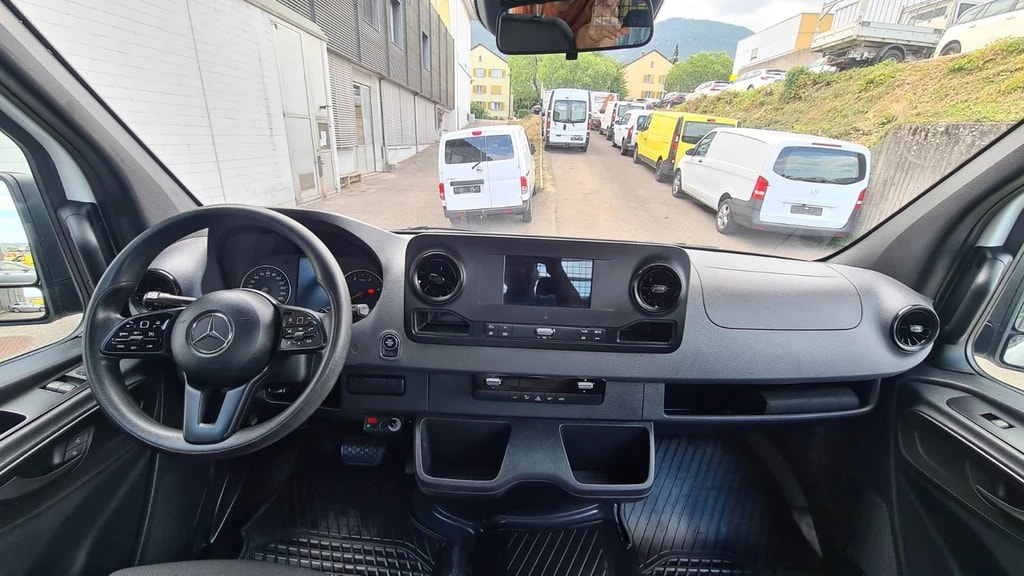 MERCEDES-BENZ Sprinter 319 CDI Standard 9G-TRONIC 4x4 ** 6-Plätzer ** Klimaanlage ** Anh-Kupplung 3500kg ** Nutzlast 700kg ** Modell 2024-image-15