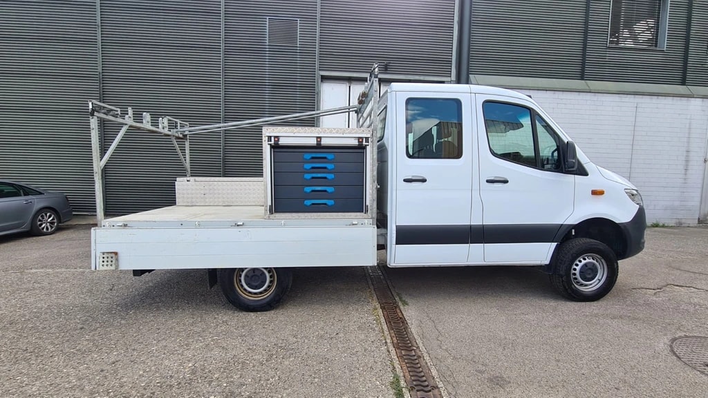 MERCEDES-BENZ Sprinter 319 CDI Standard 9G-TRONIC 4x4 ** 6-Plätzer ** Klimaanlage ** Anh-Kupplung 3500kg ** Nutzlast 700kg ** Modell 2024-image-5