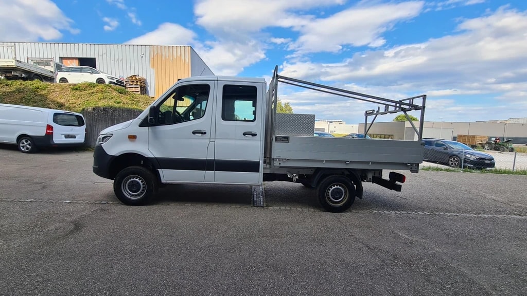 MERCEDES-BENZ Sprinter 319 CDI Standard 9G-TRONIC 4x4 ** 6-Plätzer ** Klimaanlage ** Anh-Kupplung 3500kg ** Nutzlast 700kg ** Modell 2024-image-3