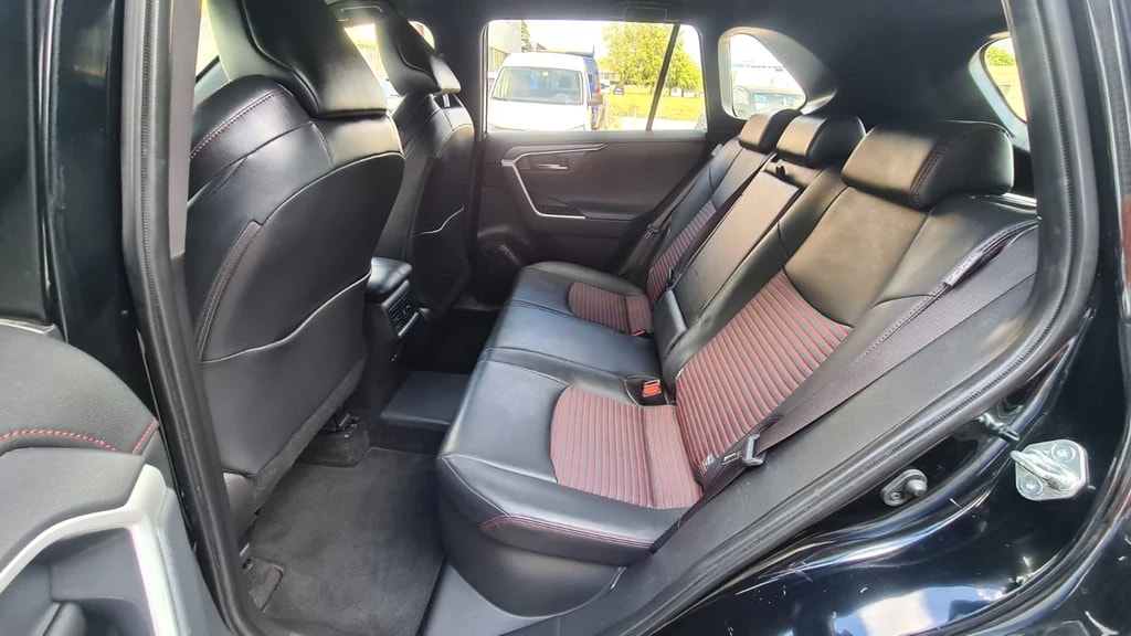 TOYOTA RAV-4 2.5 PHEV Premium e-CVT 4WD ** Voll-Leder ** Gr-Navi ** RF-Kamera 360° ** Abstandsregelsysteme ** Panorama-Glasdacgh **-image-18