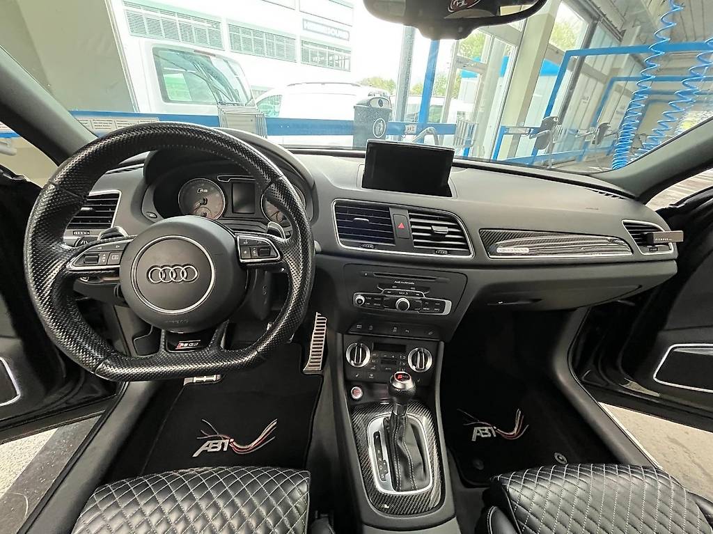 AUDI RS Q3-image-4
