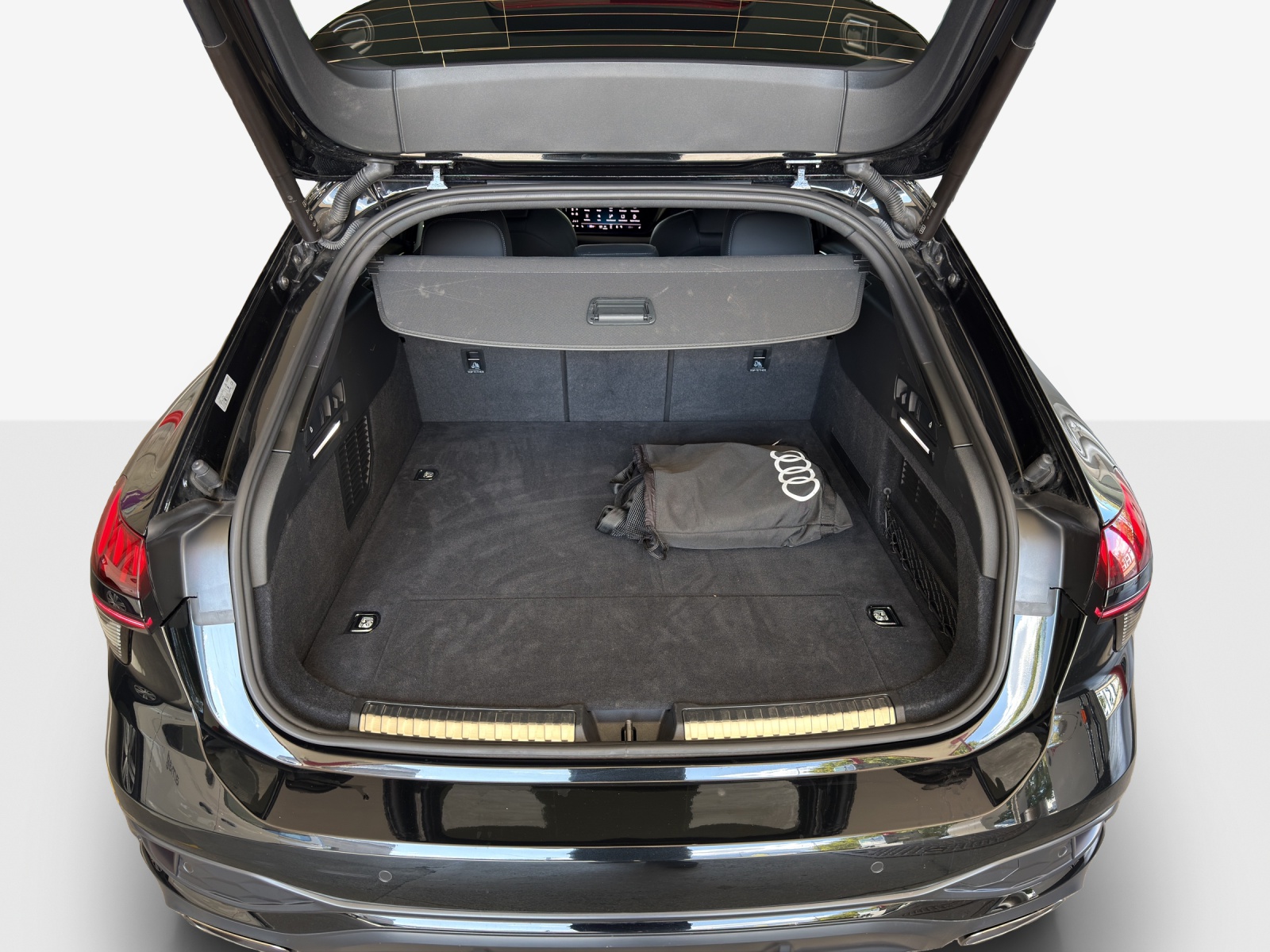 AUDI A6 Avant e-hybrid quattro 220 kW S tronic-image-12