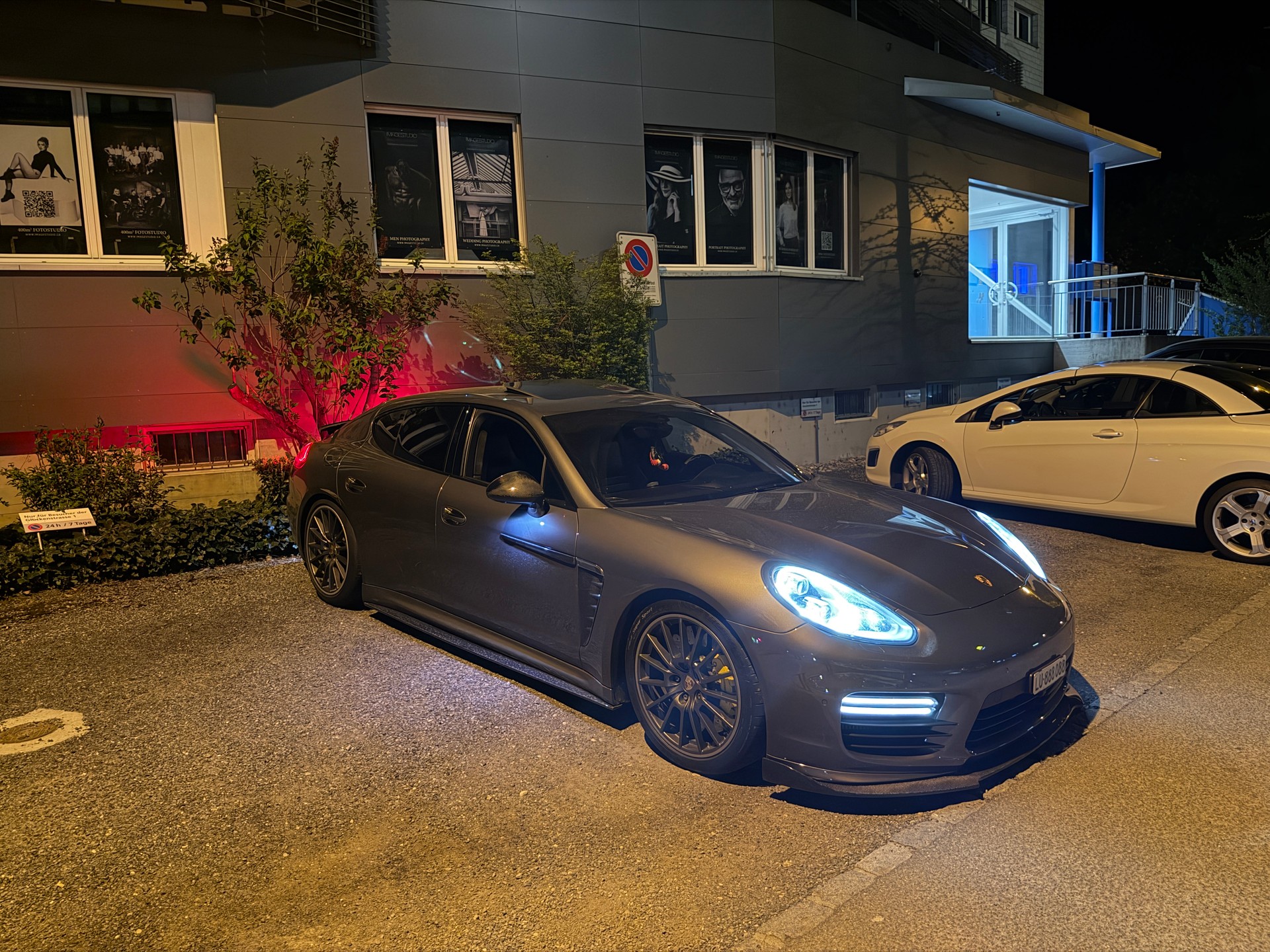PORSCHE 4.8 V8 Turbo S PDK-image-5