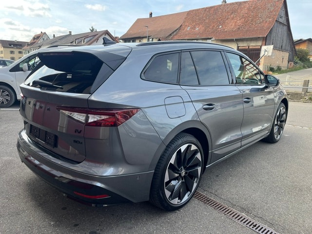 SKODA Enyaq iV 80x SportLine - SoH 95%-image-2