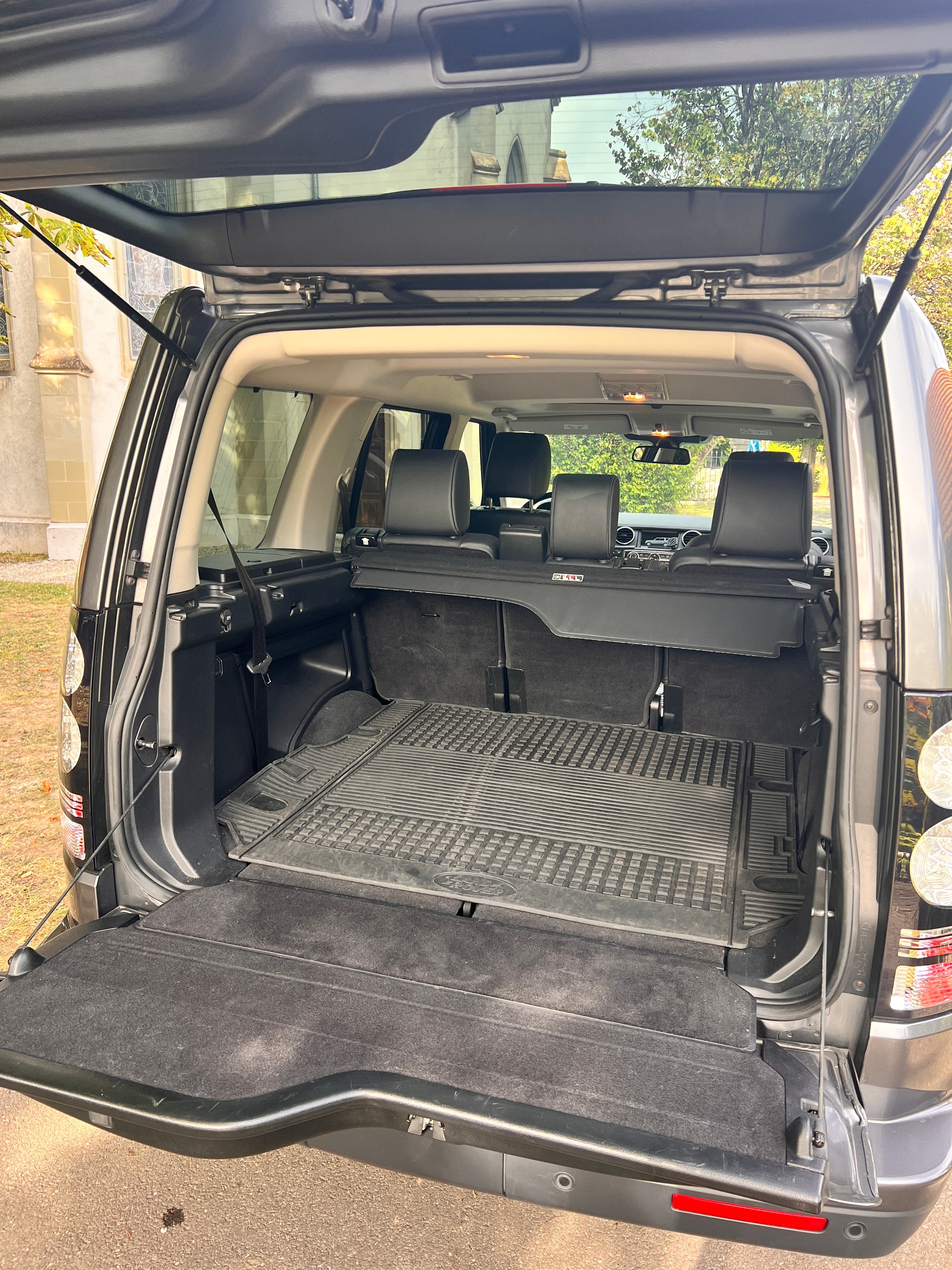 LAND ROVER 3.0 SDV6 256 HSE-image-3