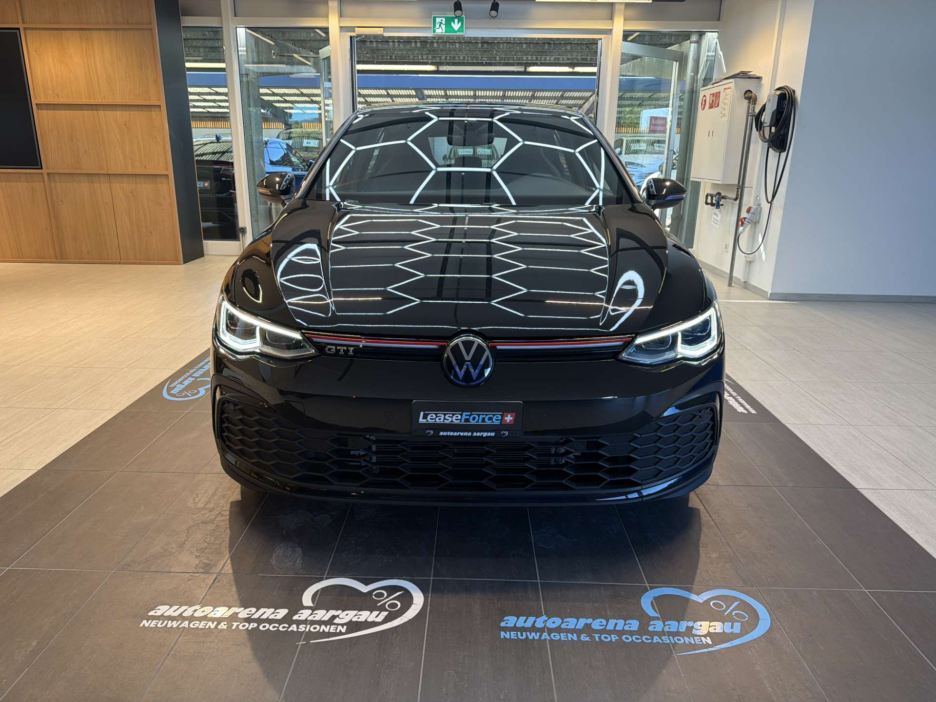 VW Golf 2.0 TSi GTi DSG-Automat 245PS-image-10