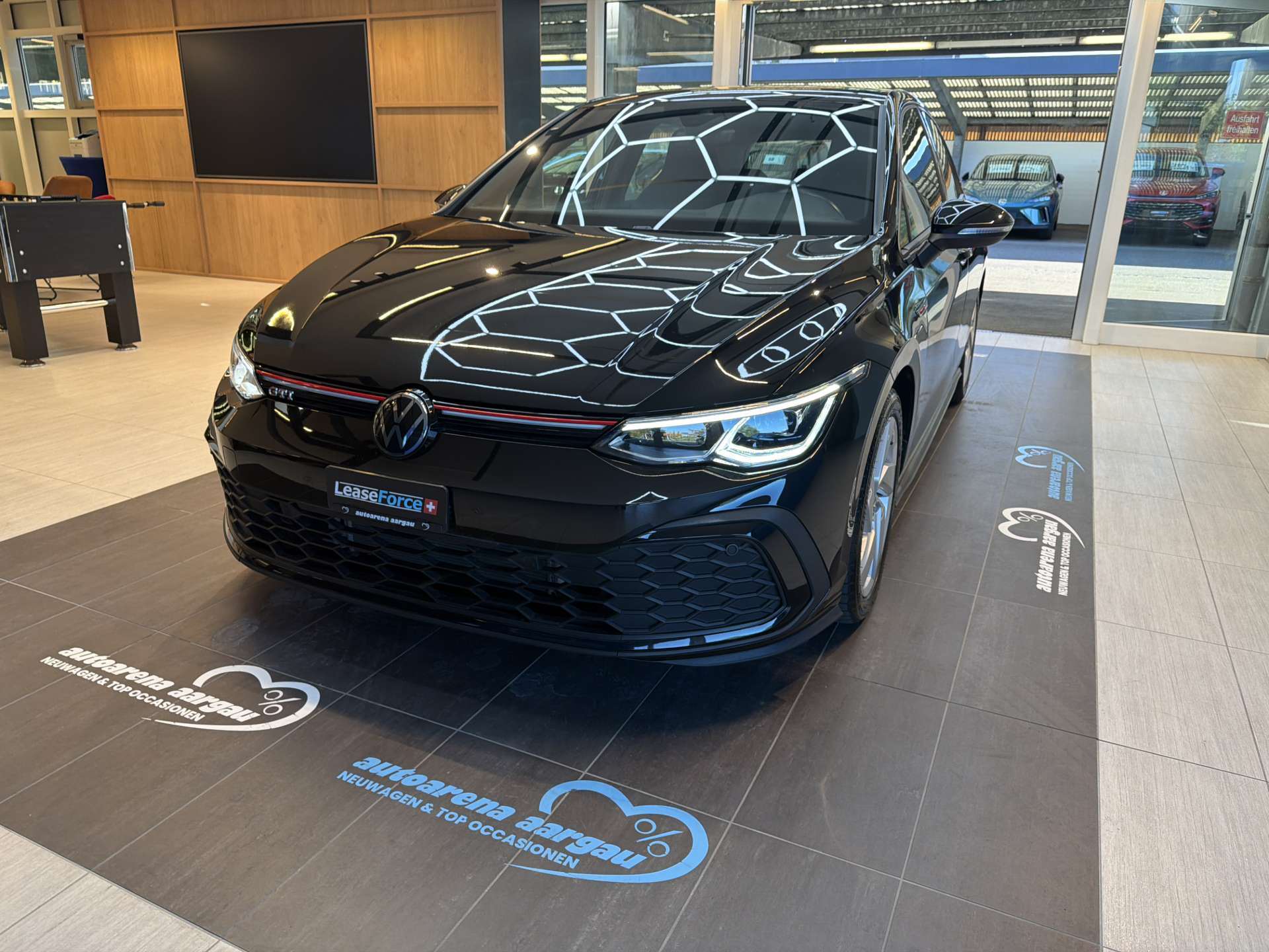 VW Golf 2.0 TSi GTi DSG-Automat 245PS-image-0