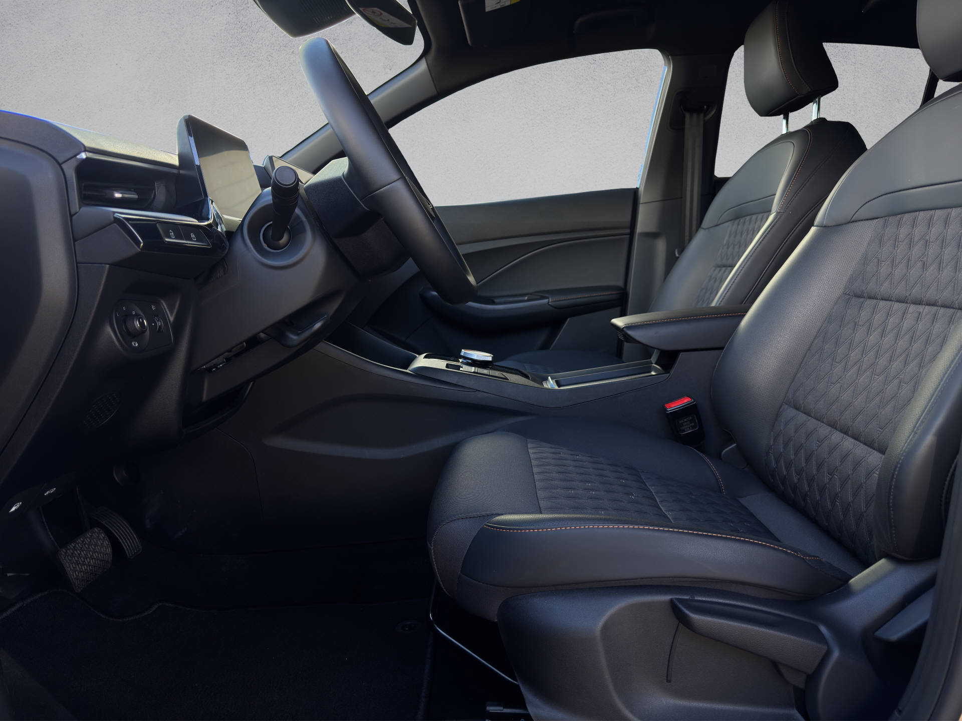 MG 3 1.5 Hybrid Luxury-image-9