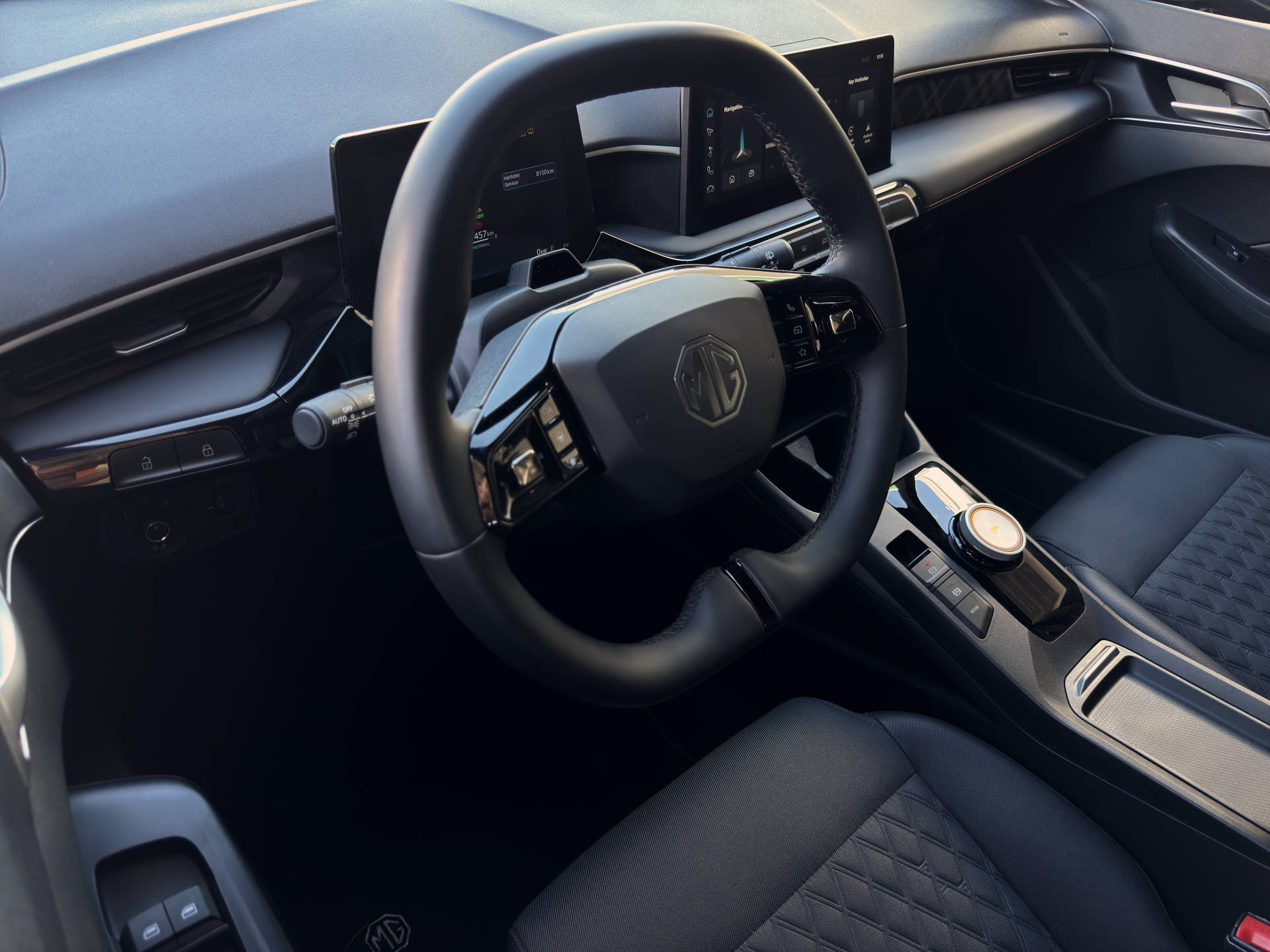 MG 3 1.5 Hybrid Luxury-image-13