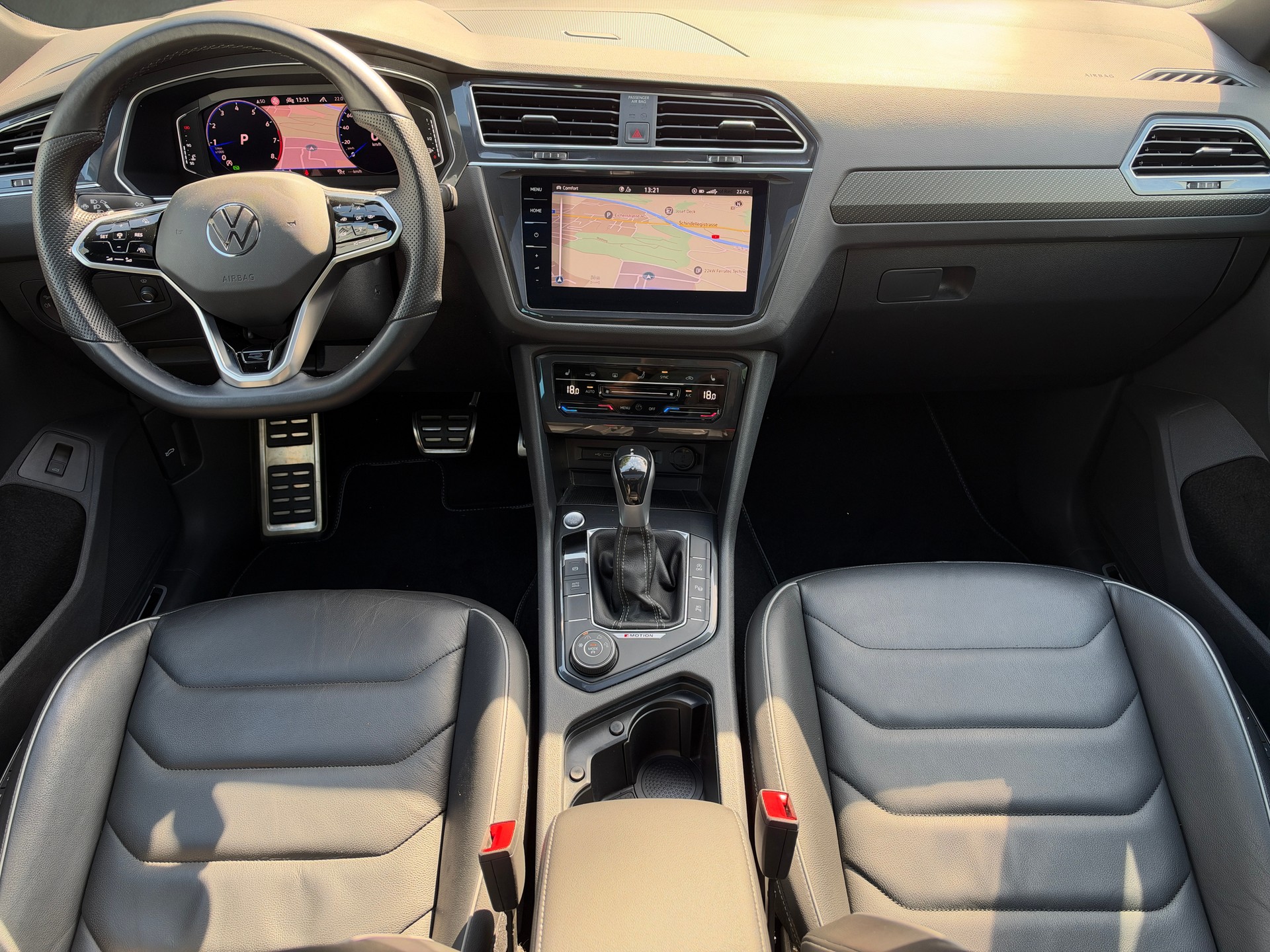 VW Tiguan 2.0TSI R-Line 4Motion DSG-image-7