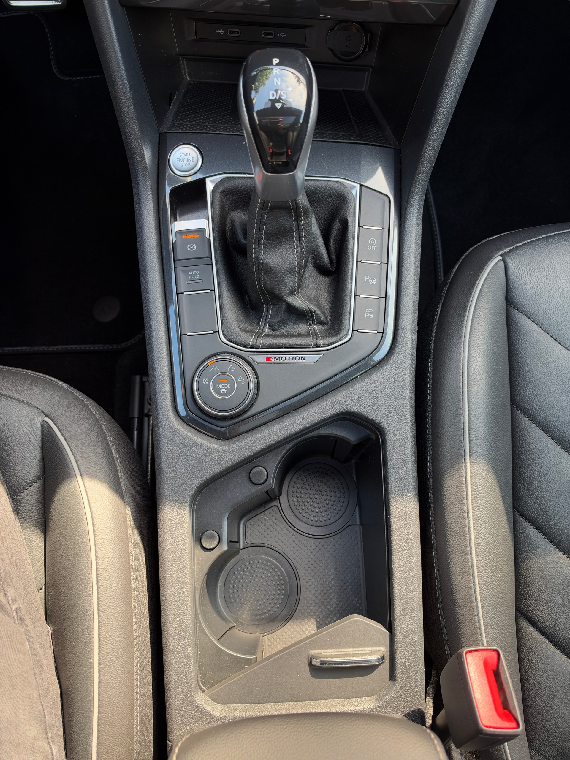 VW Tiguan 2.0TSI R-Line 4Motion DSG-image-18