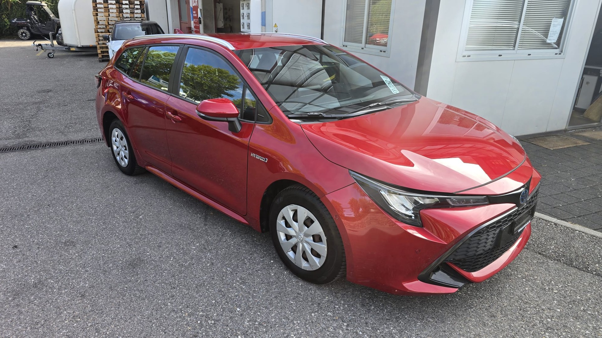 TOYOTA Corolla Touring Sports 1.8 HSD Premium navi / ACC e-CVT-image-1